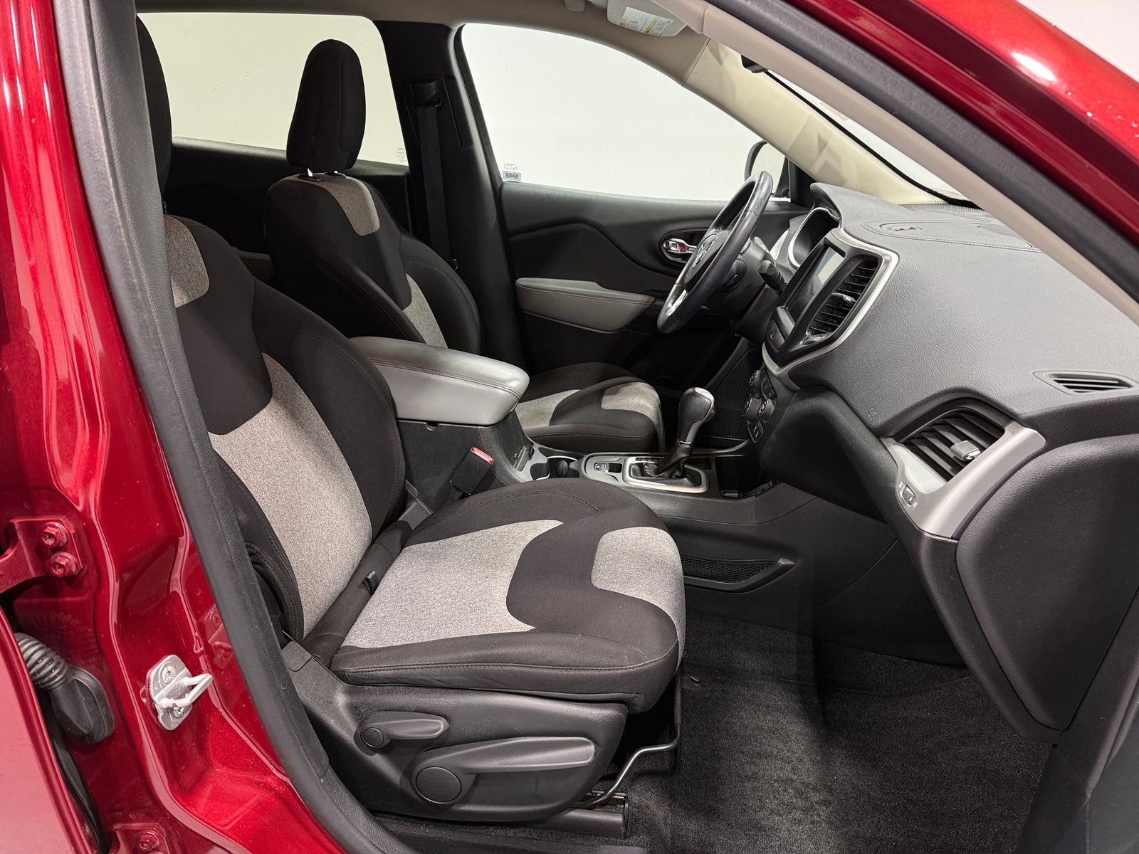 Thumbnail: 2014 Jeep Cherokee - 2