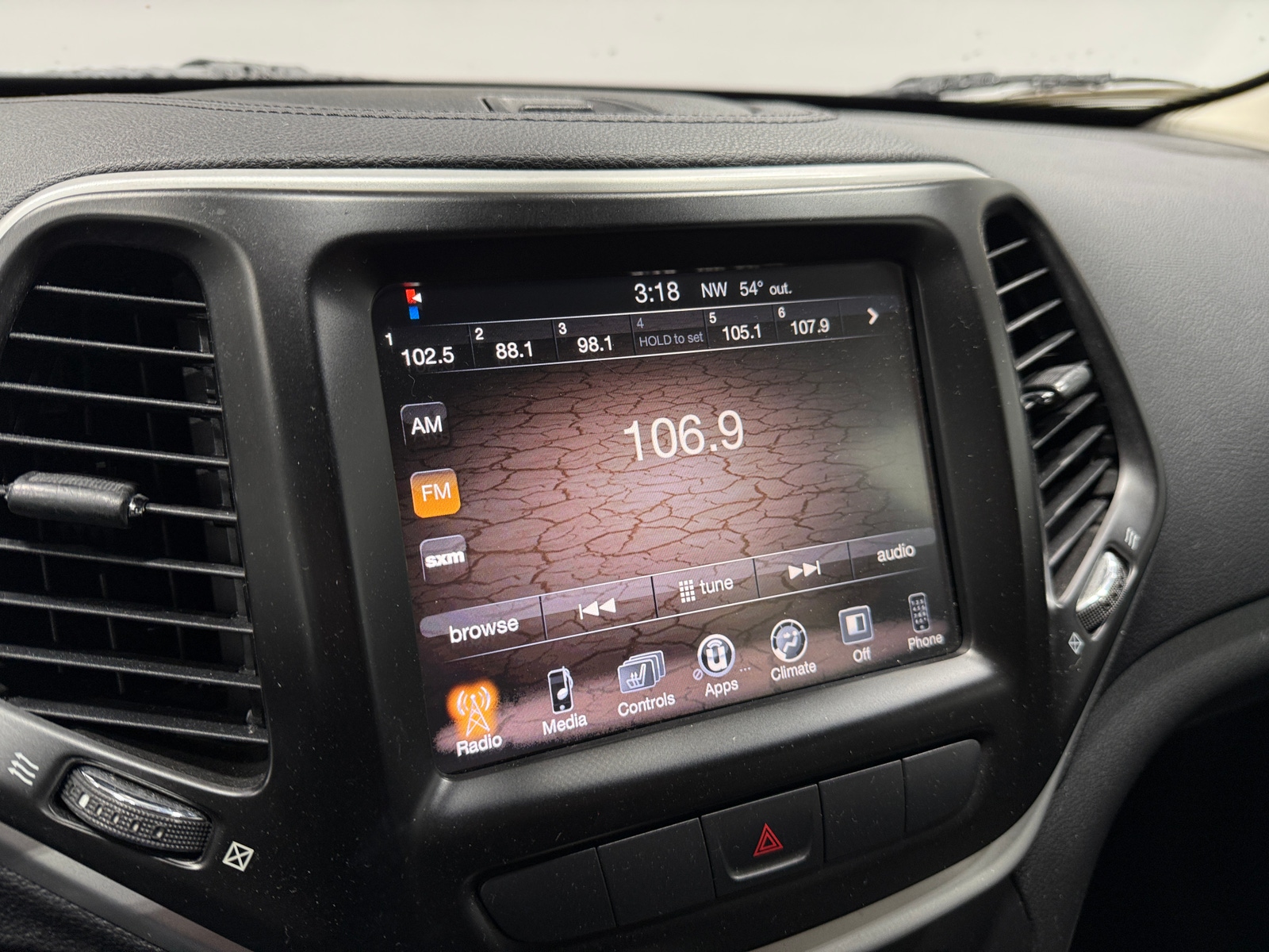 Thumbnail: 2014 Jeep Cherokee - 4
