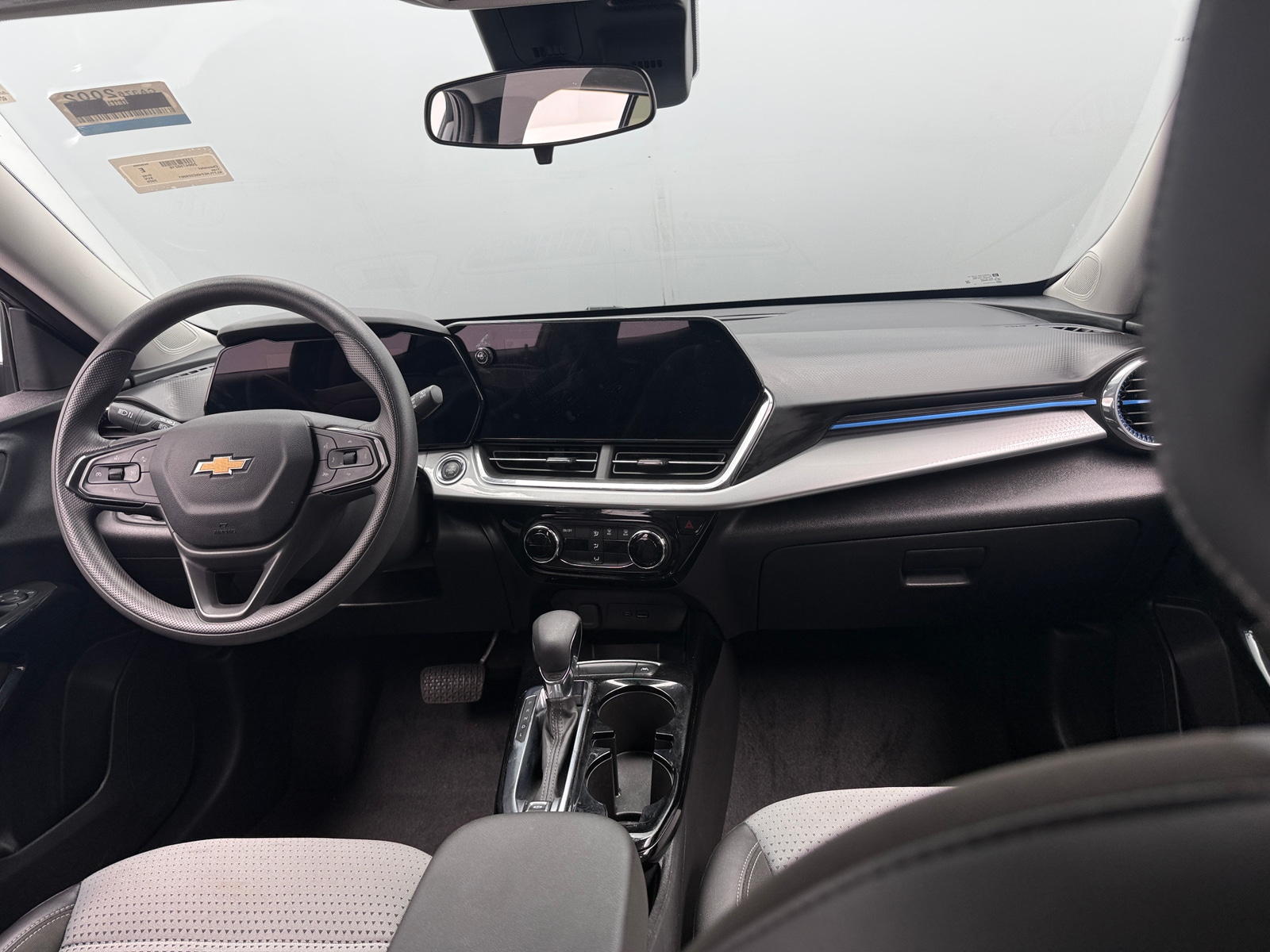 Thumbnail: 2025 Chevrolet Trax - 3