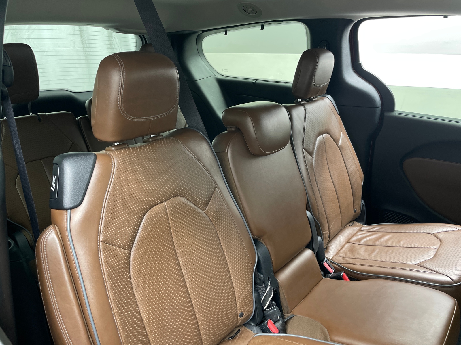 Thumbnail: 2017 Chrysler Pacifica - 5