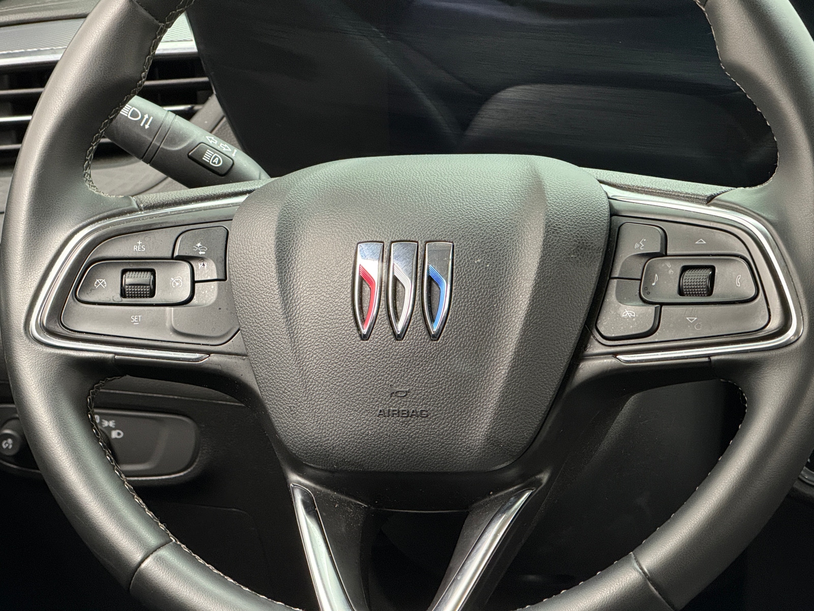 Thumbnail: 2025 Buick Encore GX - 4