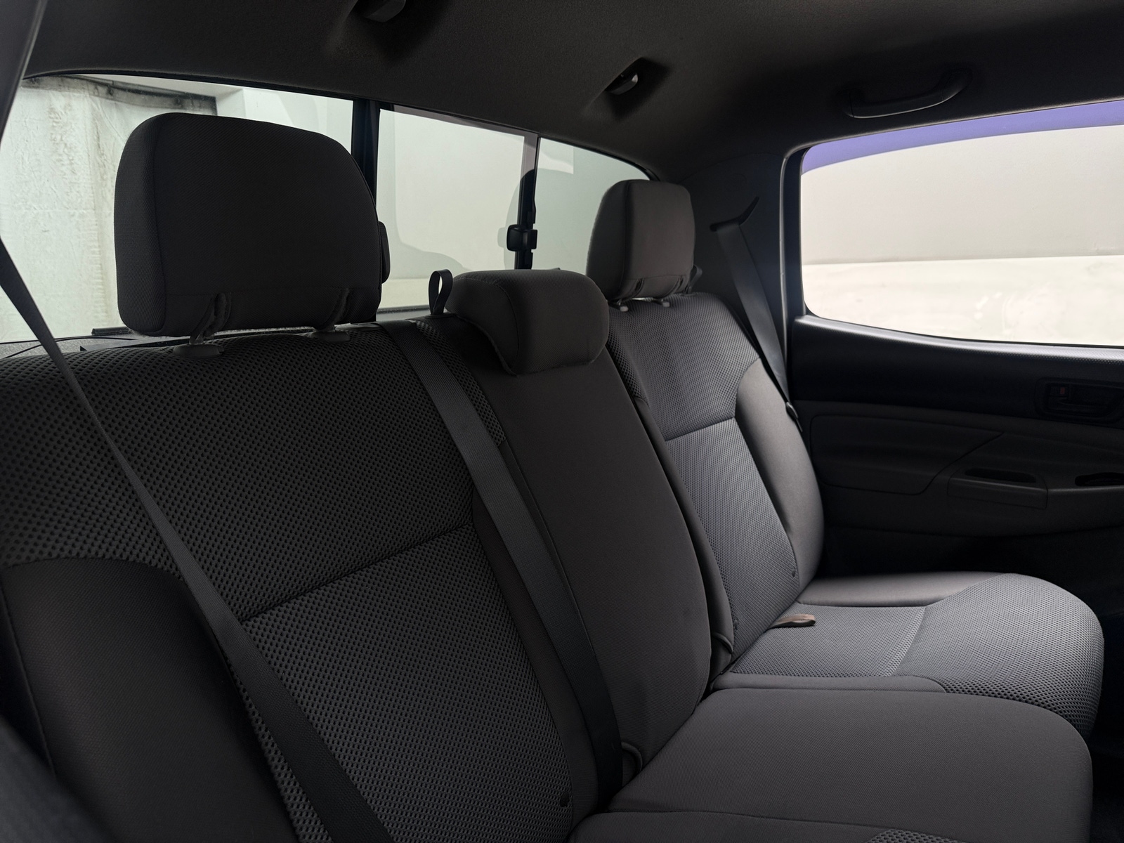 Thumbnail: 2015 Toyota Tacoma - 6