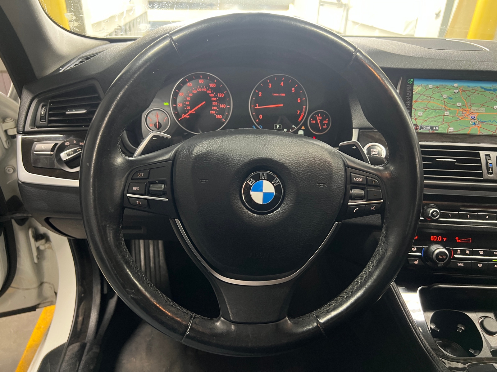 Thumbnail: 2016 BMW 5 Series - 4
