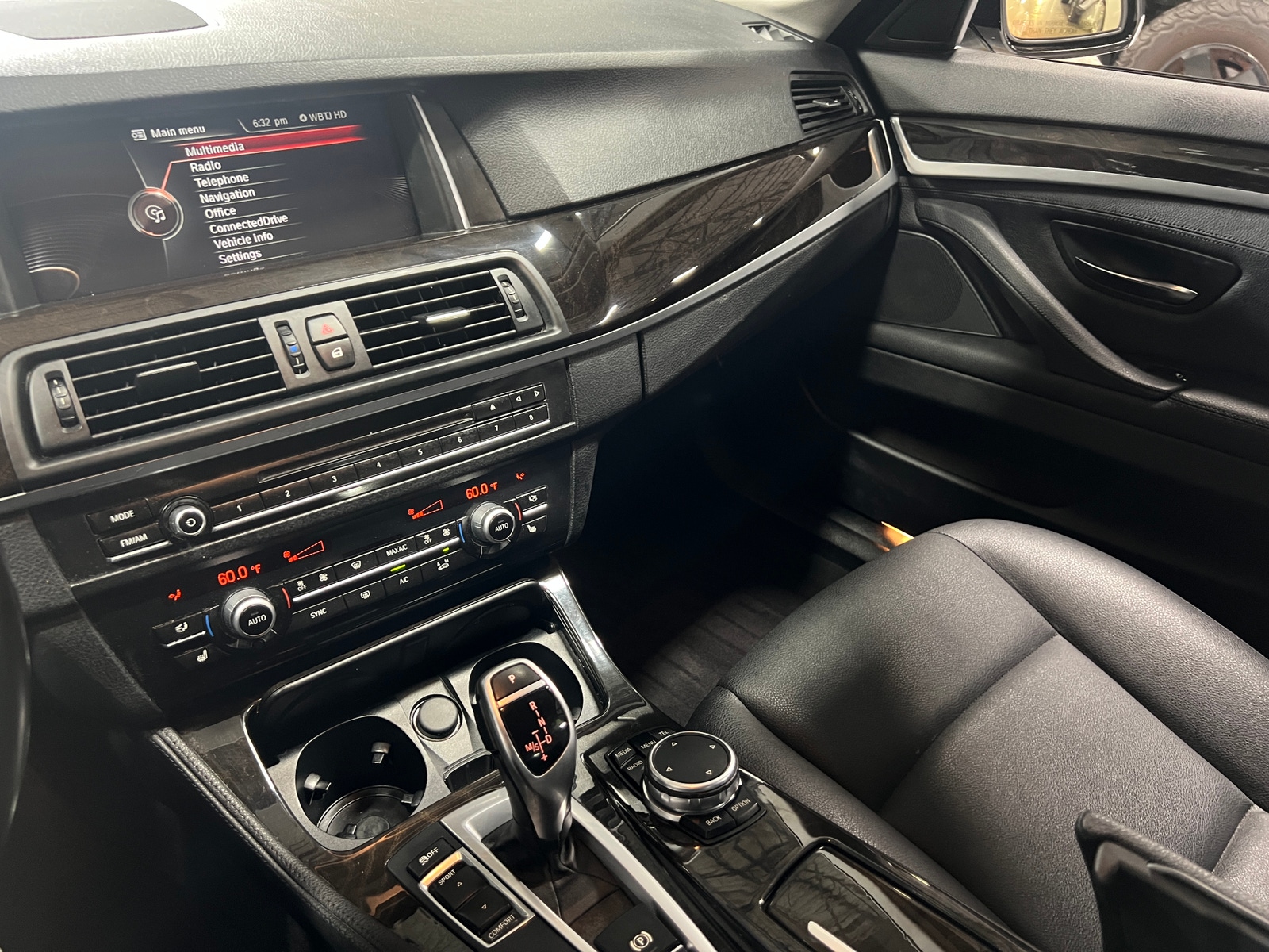 Thumbnail: 2016 BMW 5 Series - 3