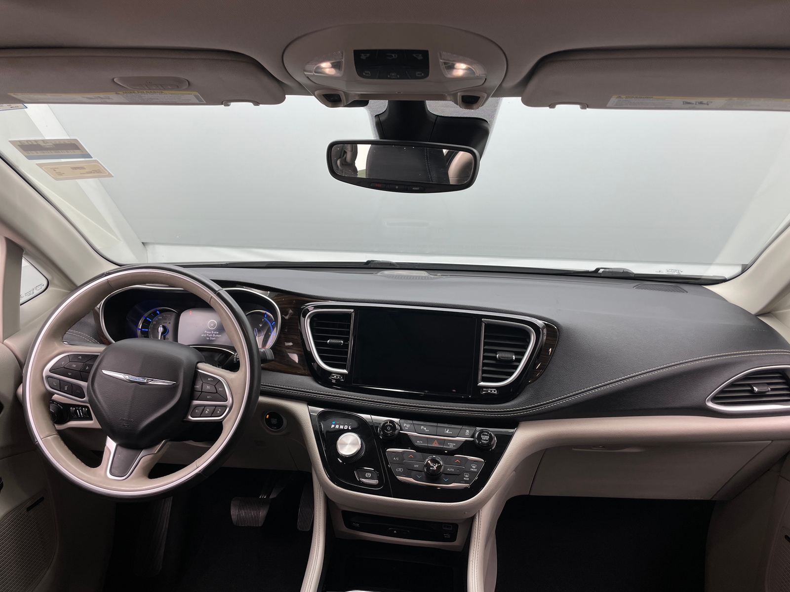 Thumbnail: 2021 Chrysler Pacifica - 2