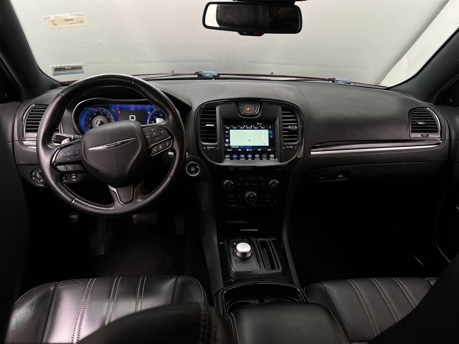 Thumbnail: 2021 Chrysler 300 - 2