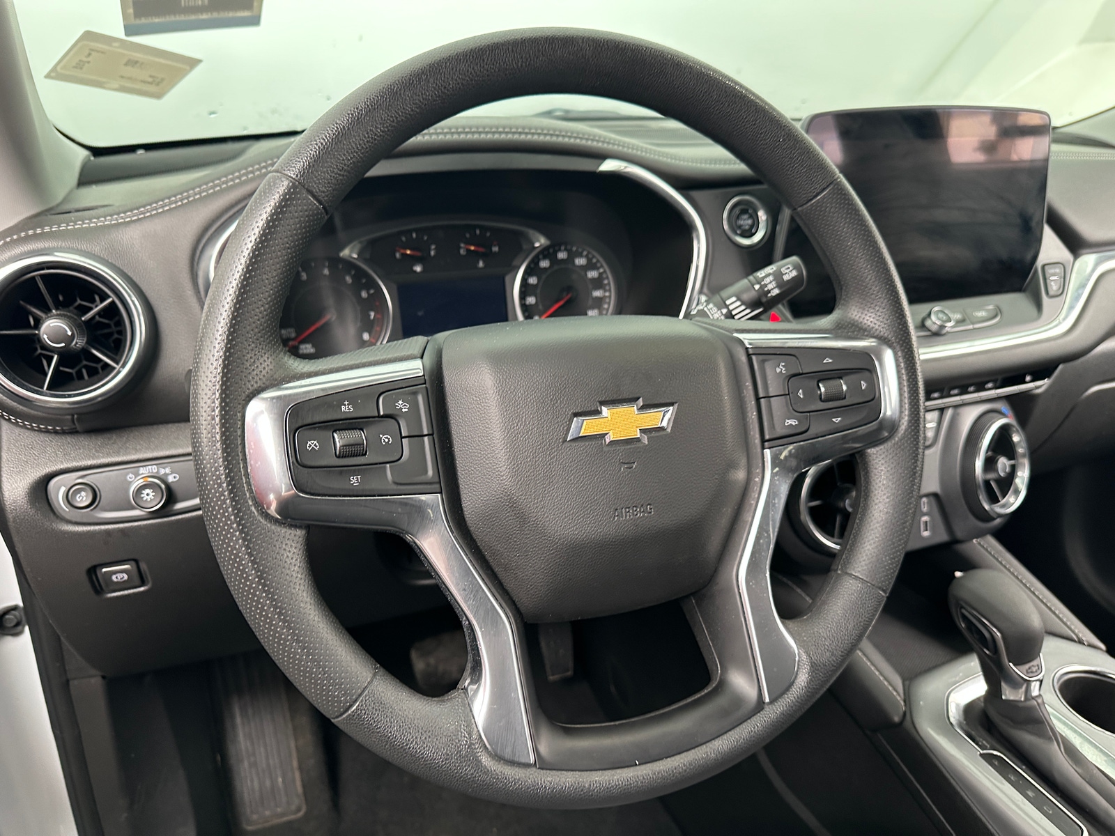 Thumbnail: 2025 Chevrolet Blazer - 5