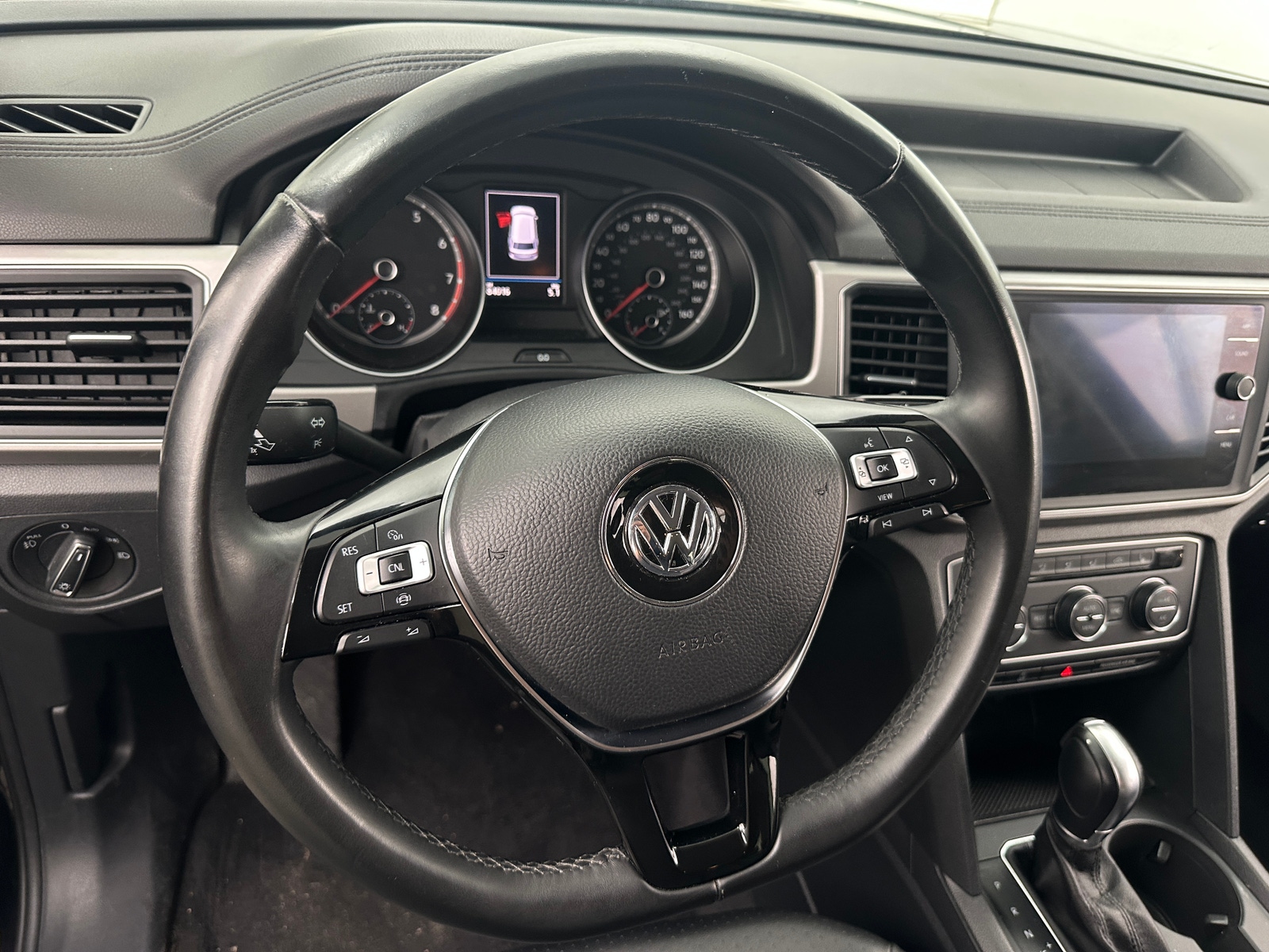 Thumbnail: 2019 Volkswagen Atlas - 4