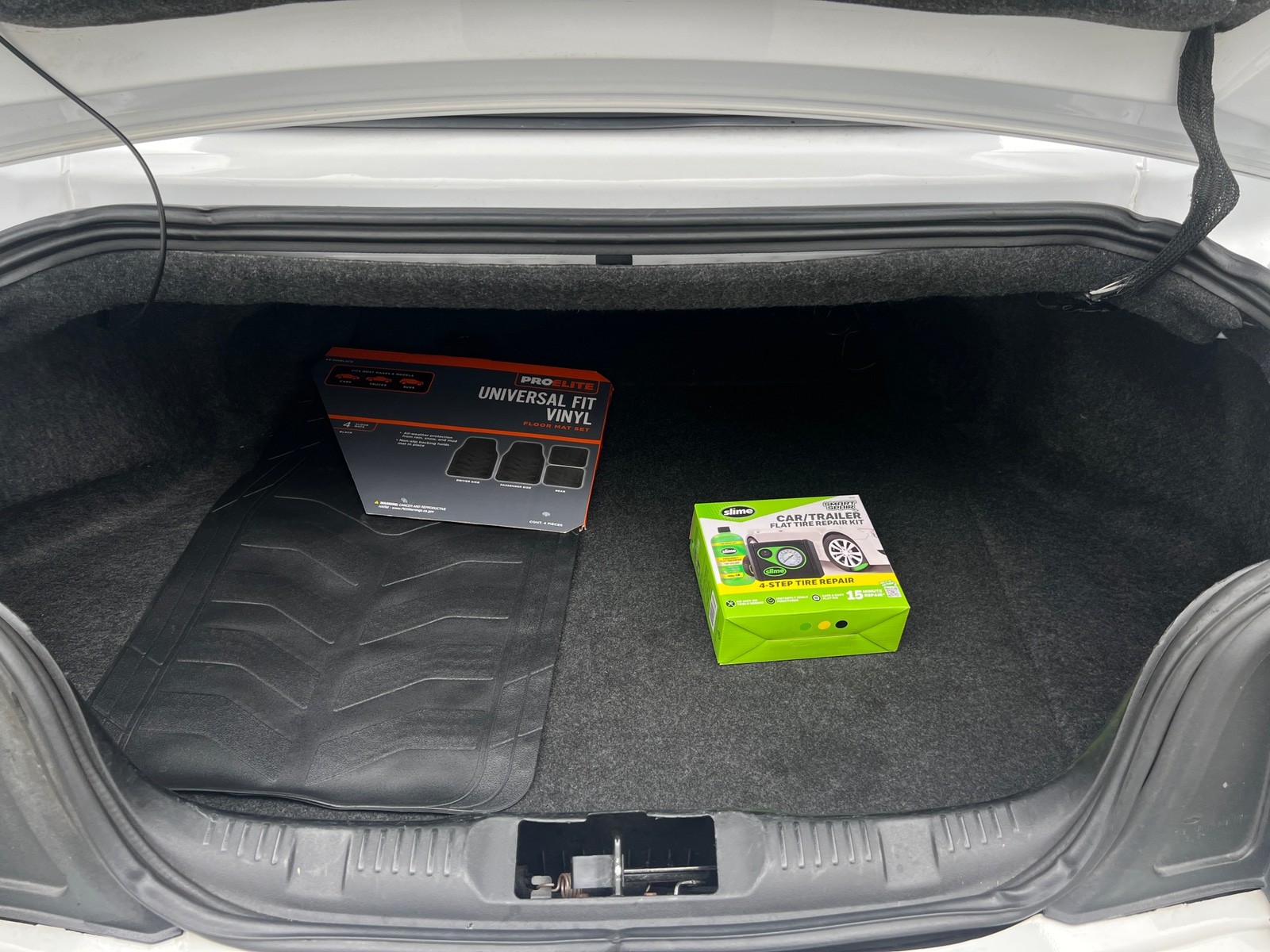 Thumbnail: 2022 Ford Mustang - 6