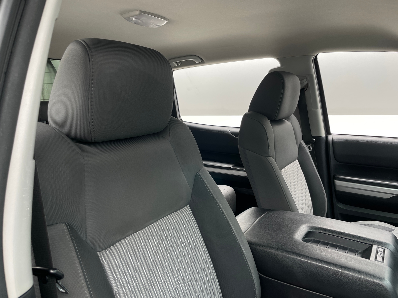 Thumbnail: 2016 Toyota Tundra - 2