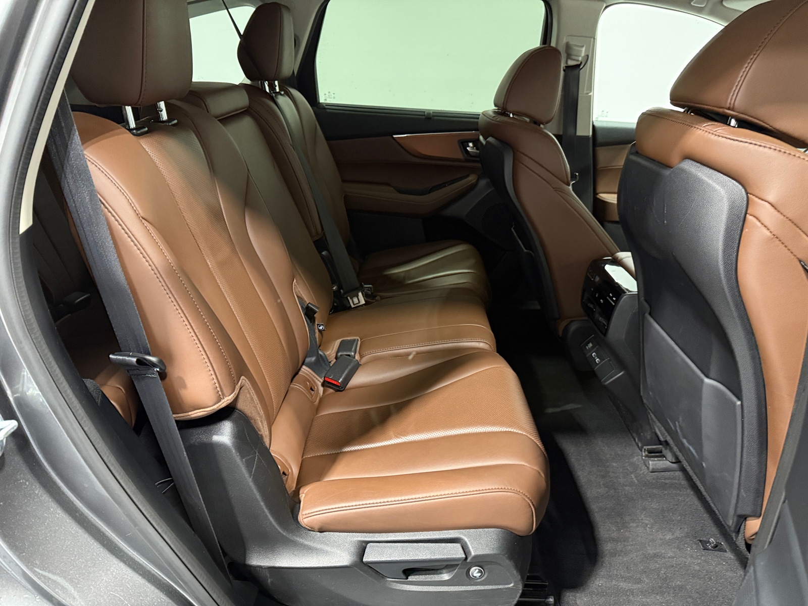 Thumbnail: 2023 Acura MDX - 5