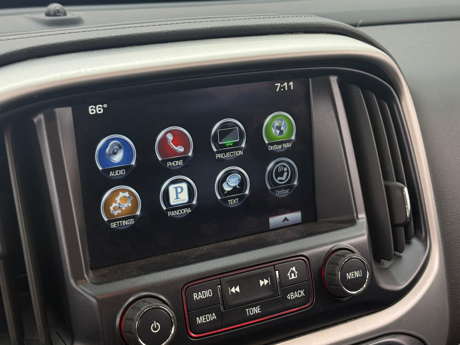 Thumbnail: 2016 GMC Canyon - 4