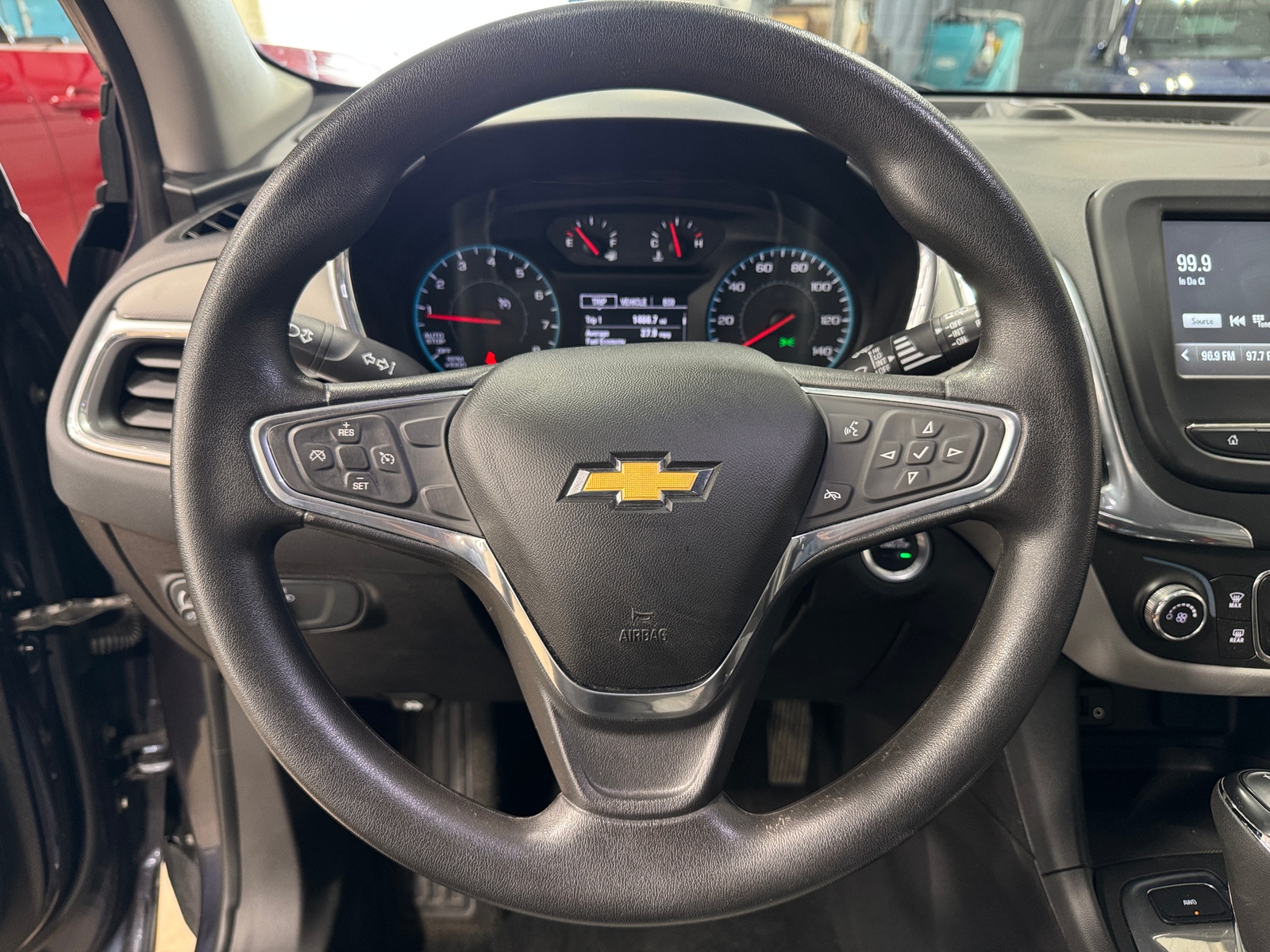 Thumbnail: 2018 Chevrolet Equinox - 5