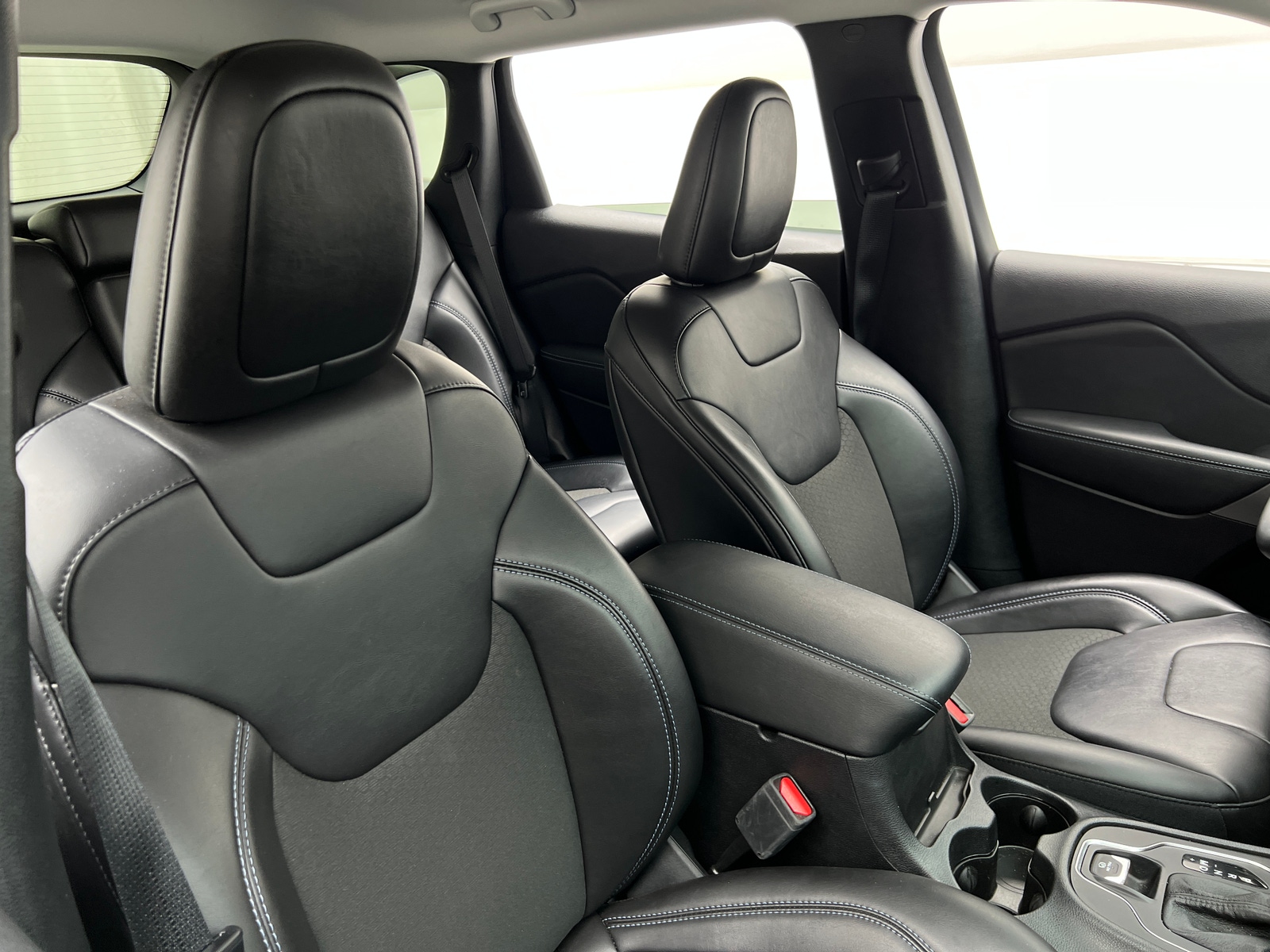 Thumbnail: 2021 Jeep Cherokee - 2