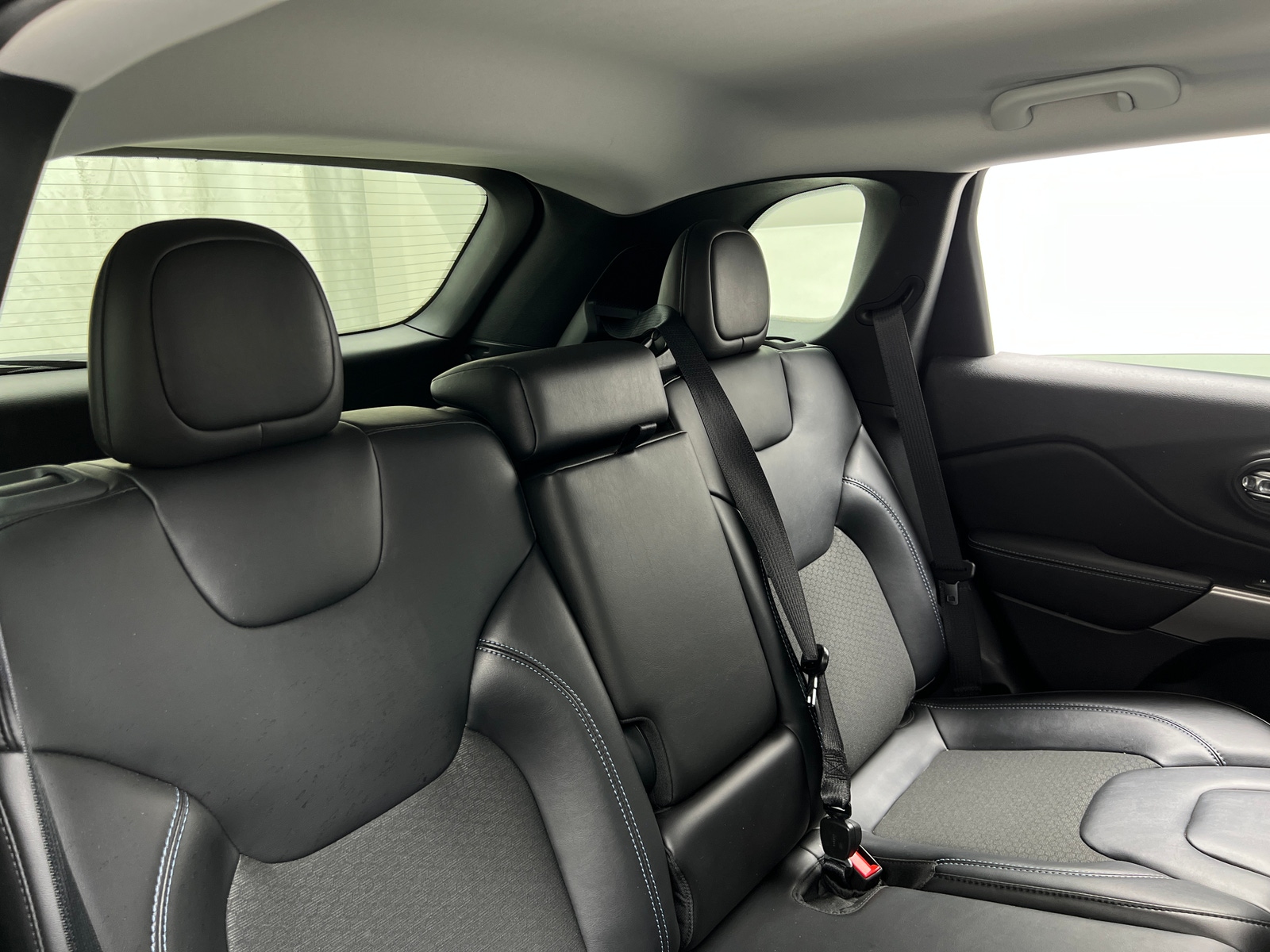 Thumbnail: 2021 Jeep Cherokee - 6