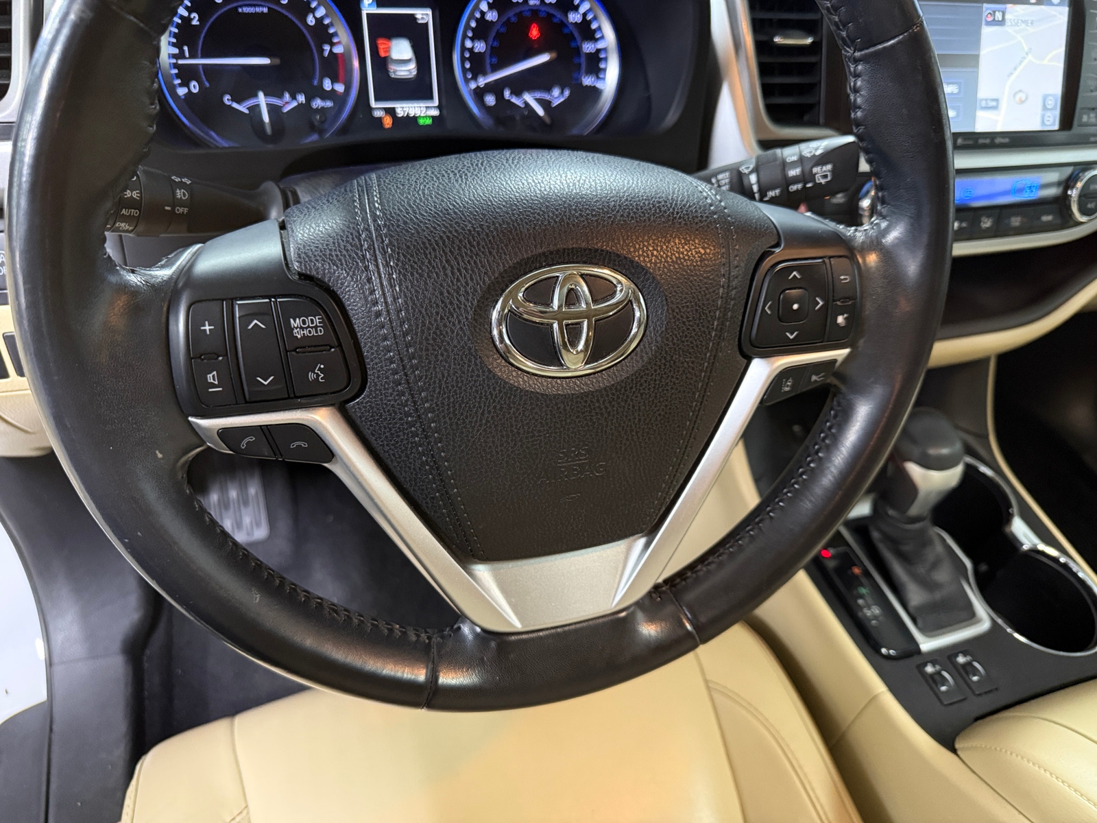 Thumbnail: 2018 Toyota Highlander - 4