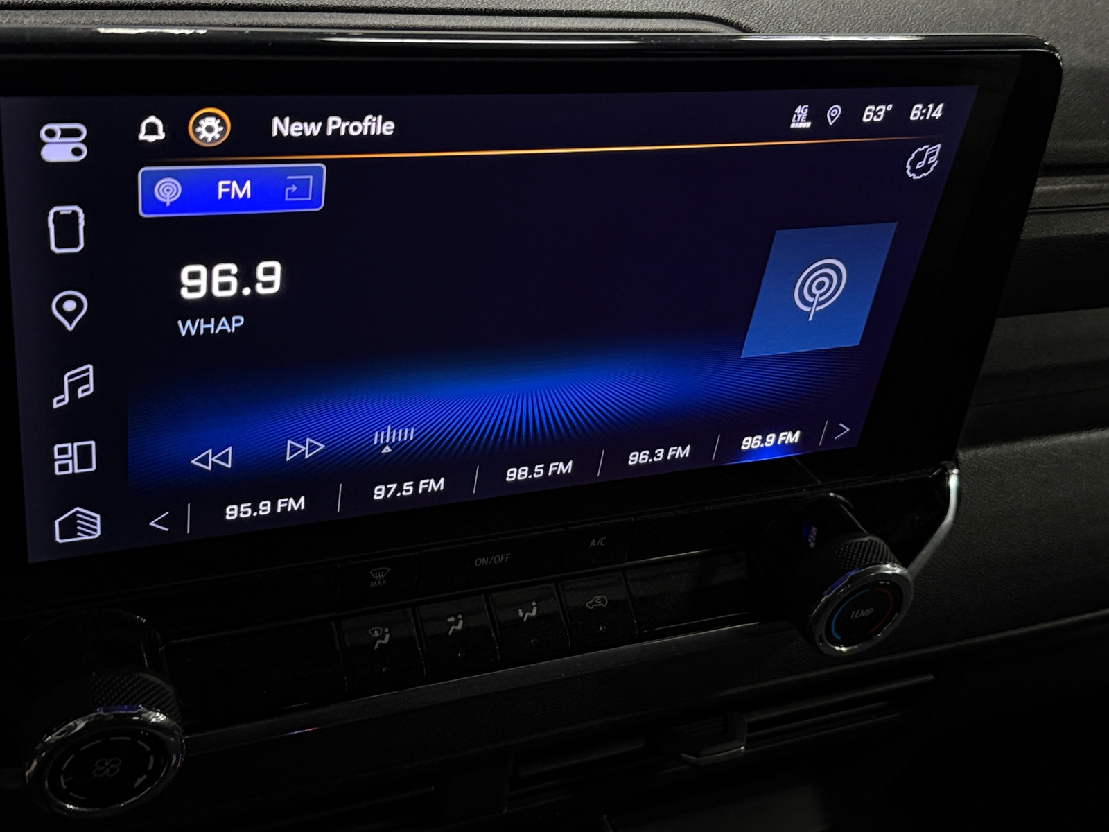 Thumbnail: 2023 Chevrolet Colorado - 4