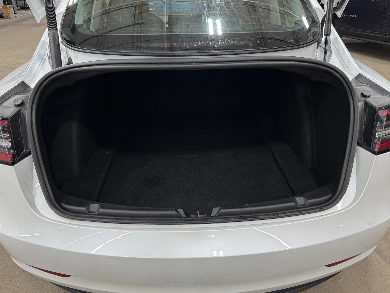 Thumbnail: 2022 Tesla Model 3 - 6