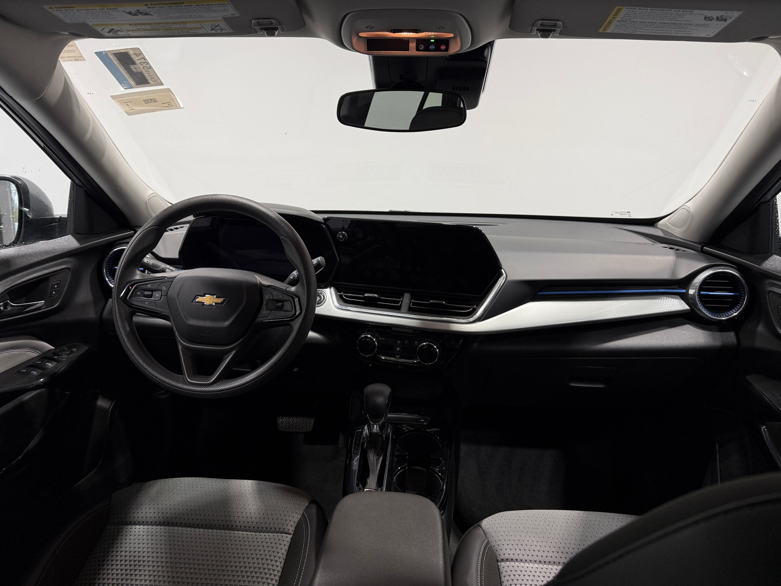 Thumbnail: 2025 Chevrolet Trax - 3