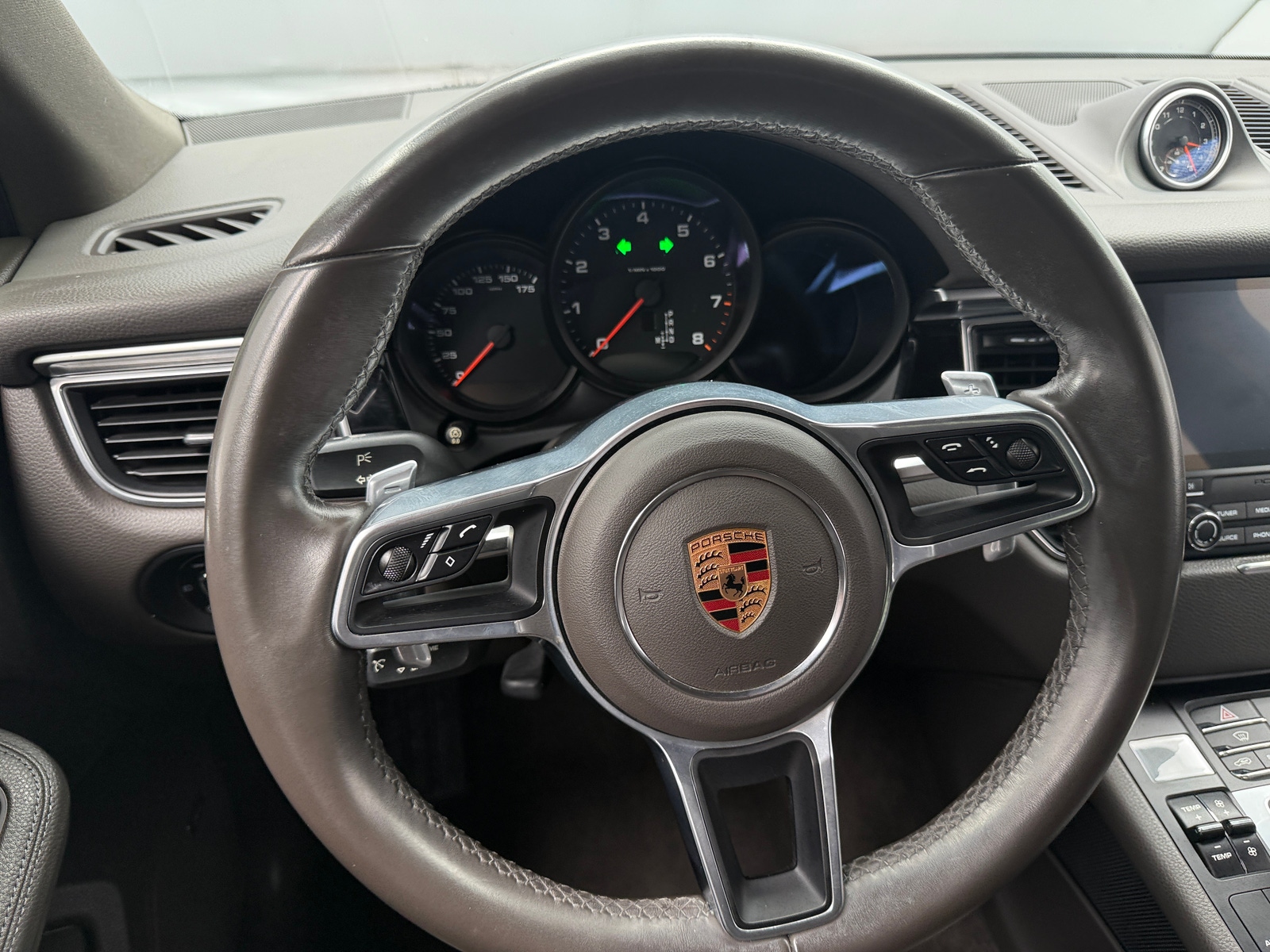 Thumbnail: 2018 Porsche Macan - 5