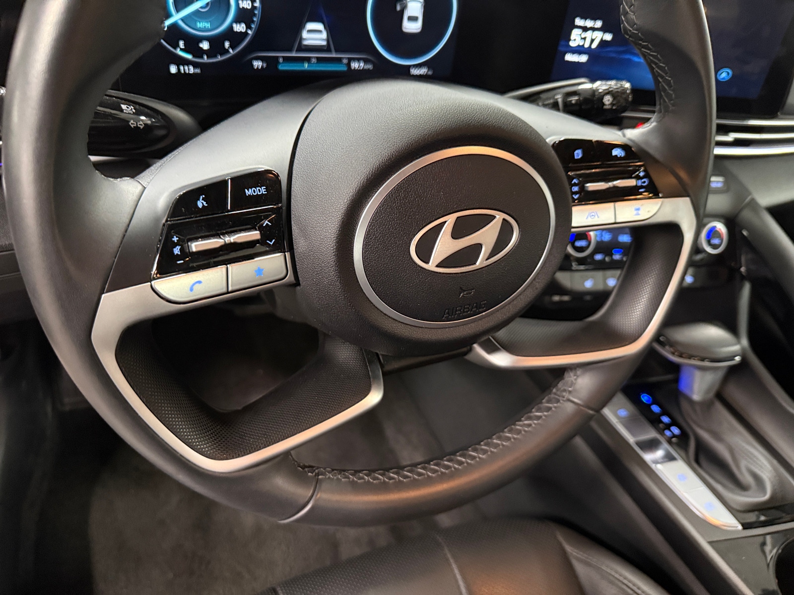 Thumbnail: 2025 Hyundai Elantra - 4