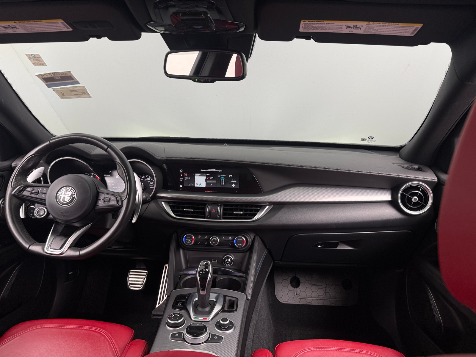 Thumbnail: 2023 Alfa Romeo Stelvio - 2