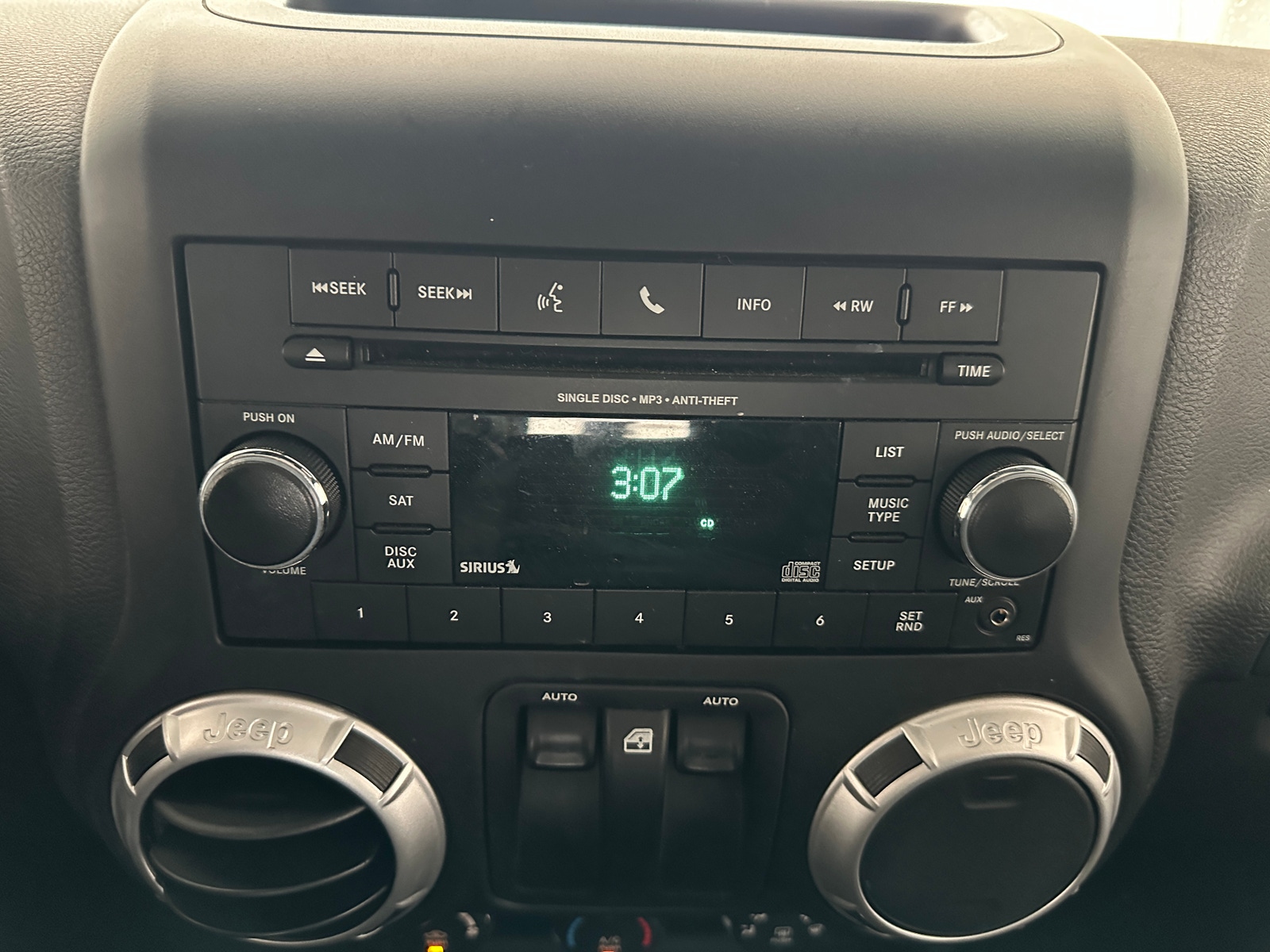 Thumbnail: 2015 Jeep Wrangler - 4