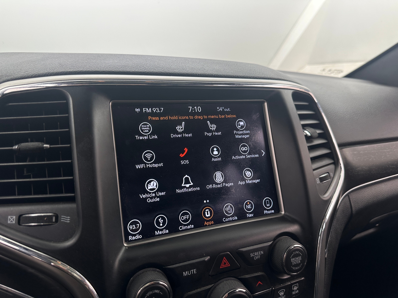 Thumbnail: 2018 Jeep Grand Cherokee - 3