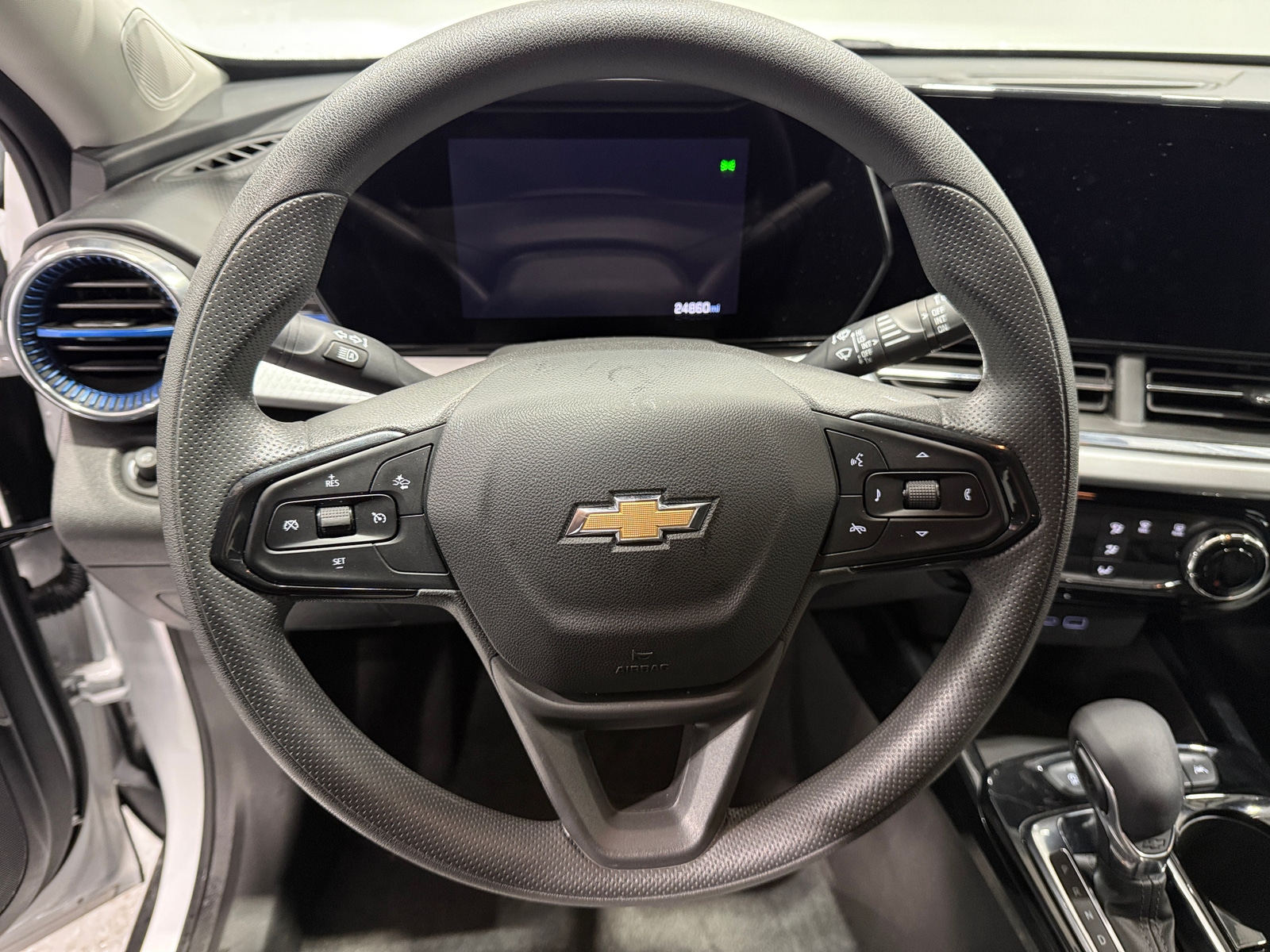 Thumbnail: 2025 Chevrolet Trax - 5