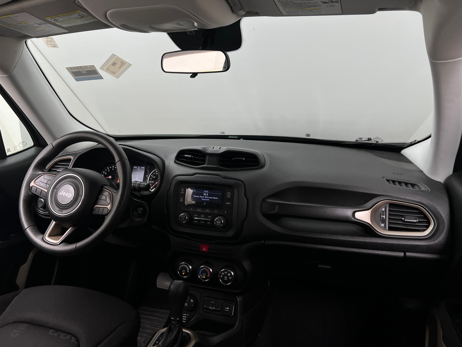 Thumbnail: 2017 Jeep Renegade - 3