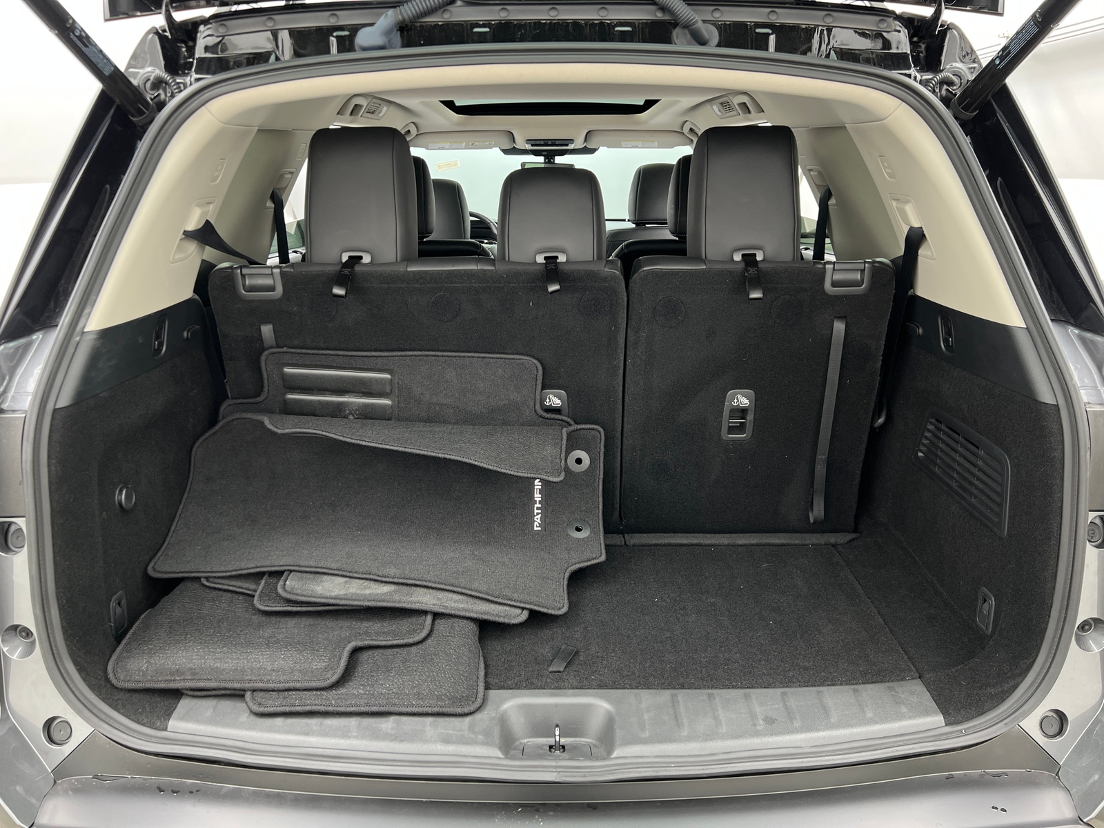 Thumbnail: 2024 Nissan Pathfinder - 6