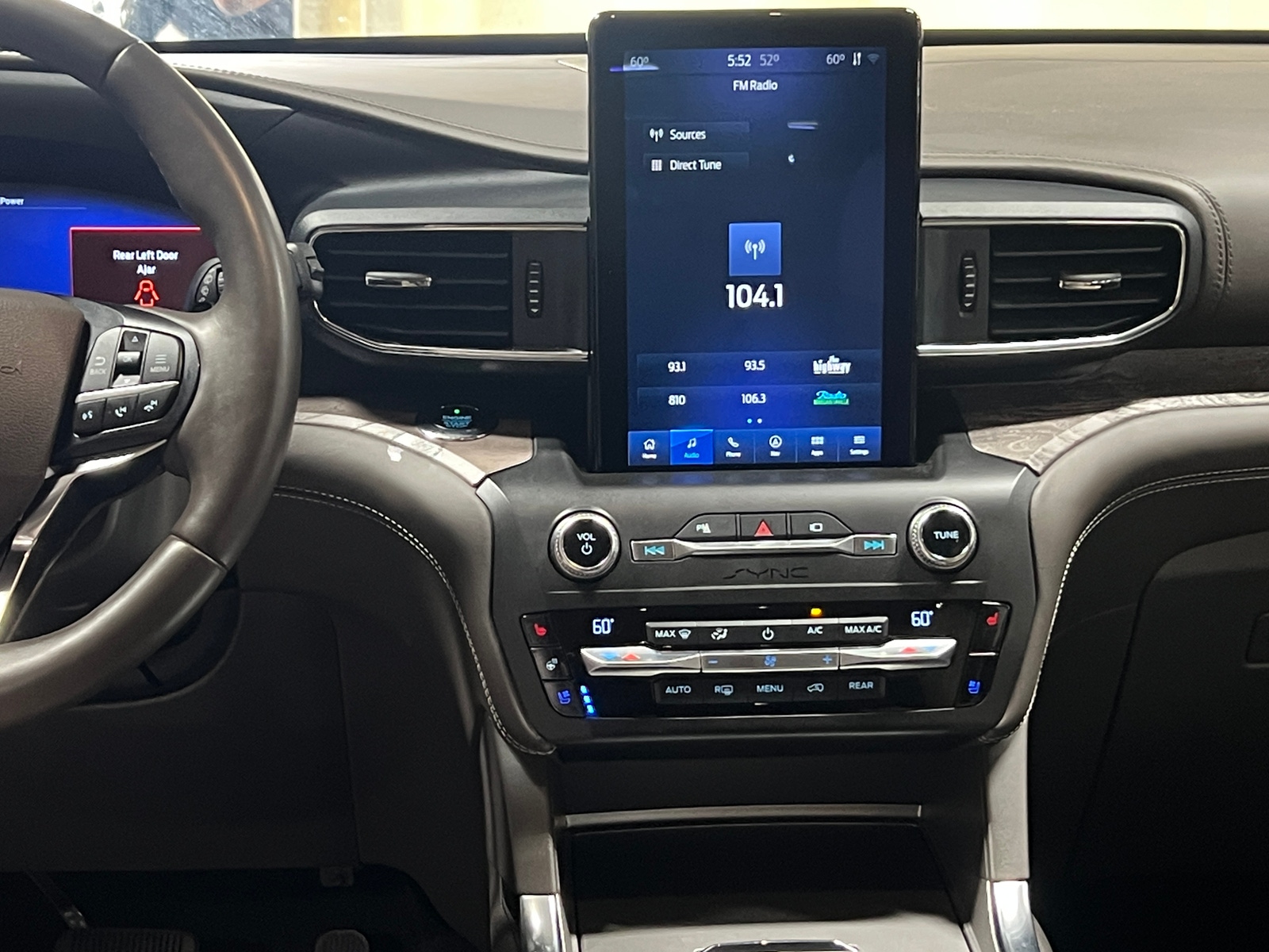 Thumbnail: 2020 Ford Explorer - 3