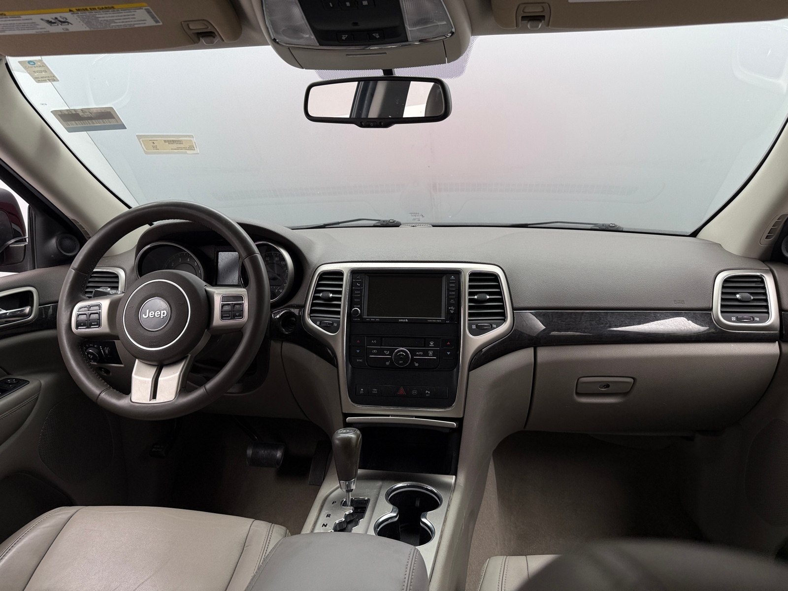 Thumbnail: 2011 Jeep Grand Cherokee - 2