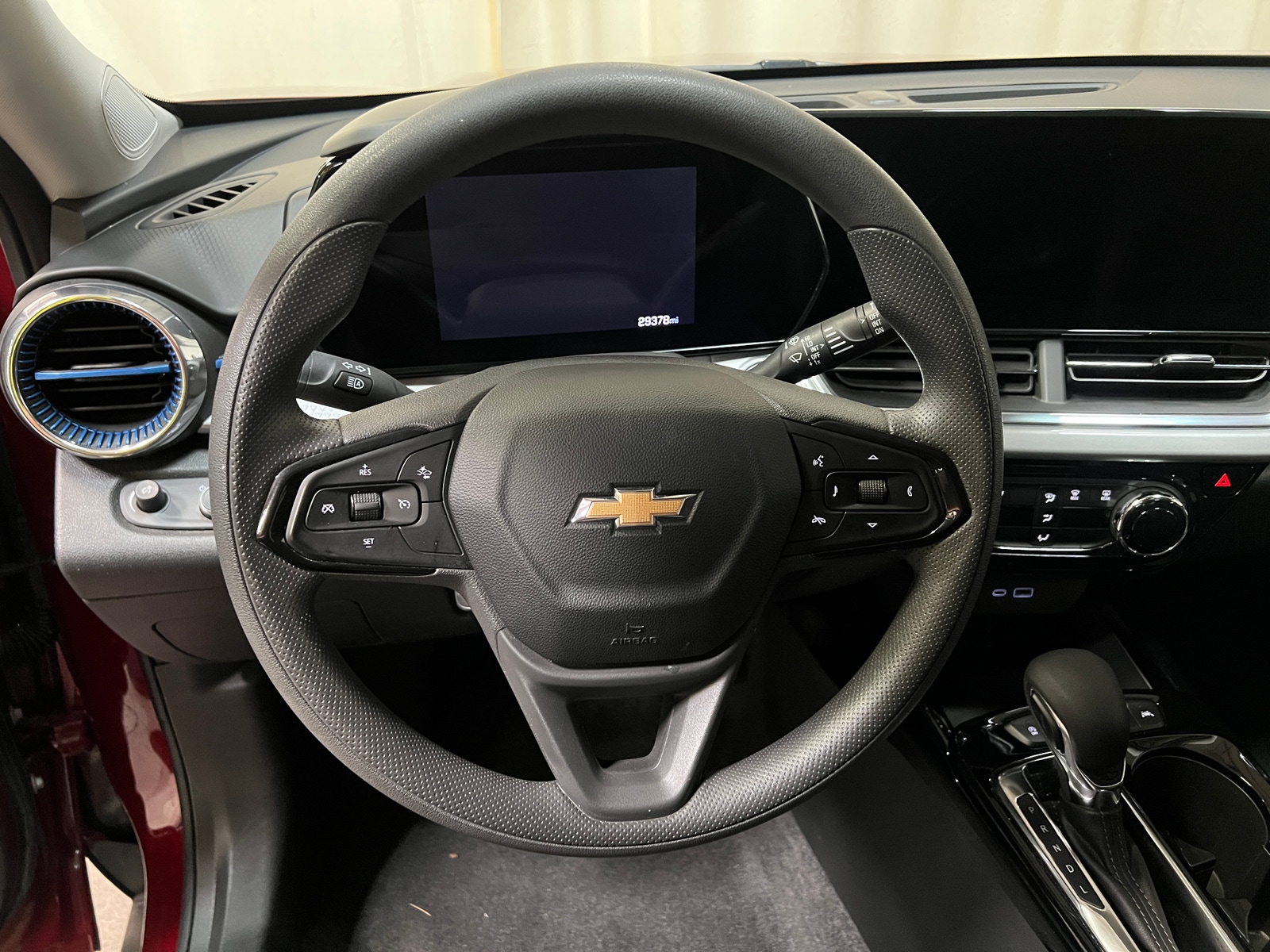 Thumbnail: 2025 Chevrolet Trax - 5