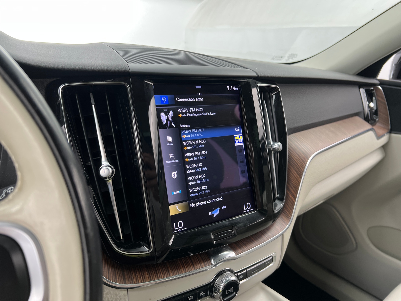 Thumbnail: 2021 Volvo XC60 - 3
