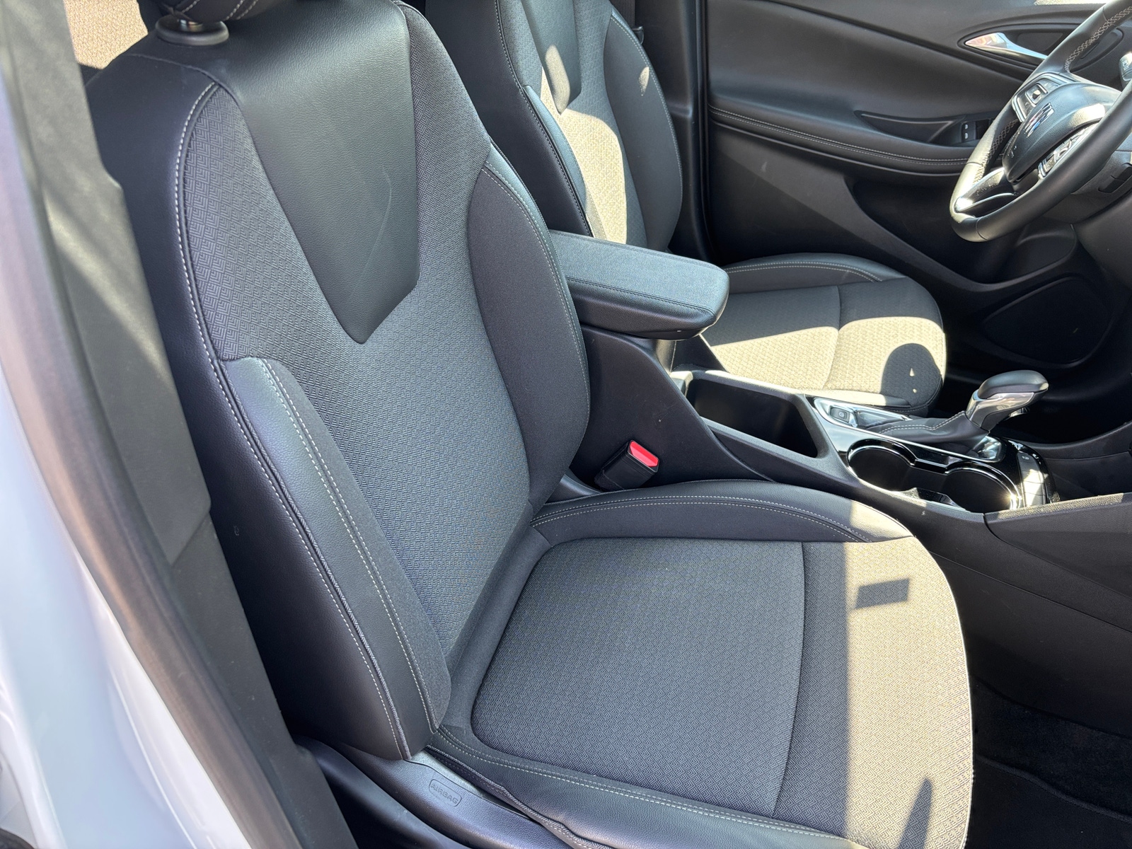 Thumbnail: 2025 Buick Encore GX - 2