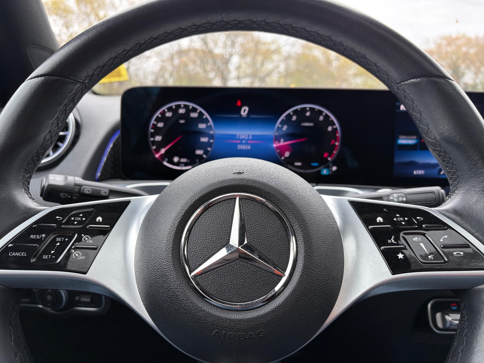 Thumbnail: 2025 Mercedes-Benz GLB - 5