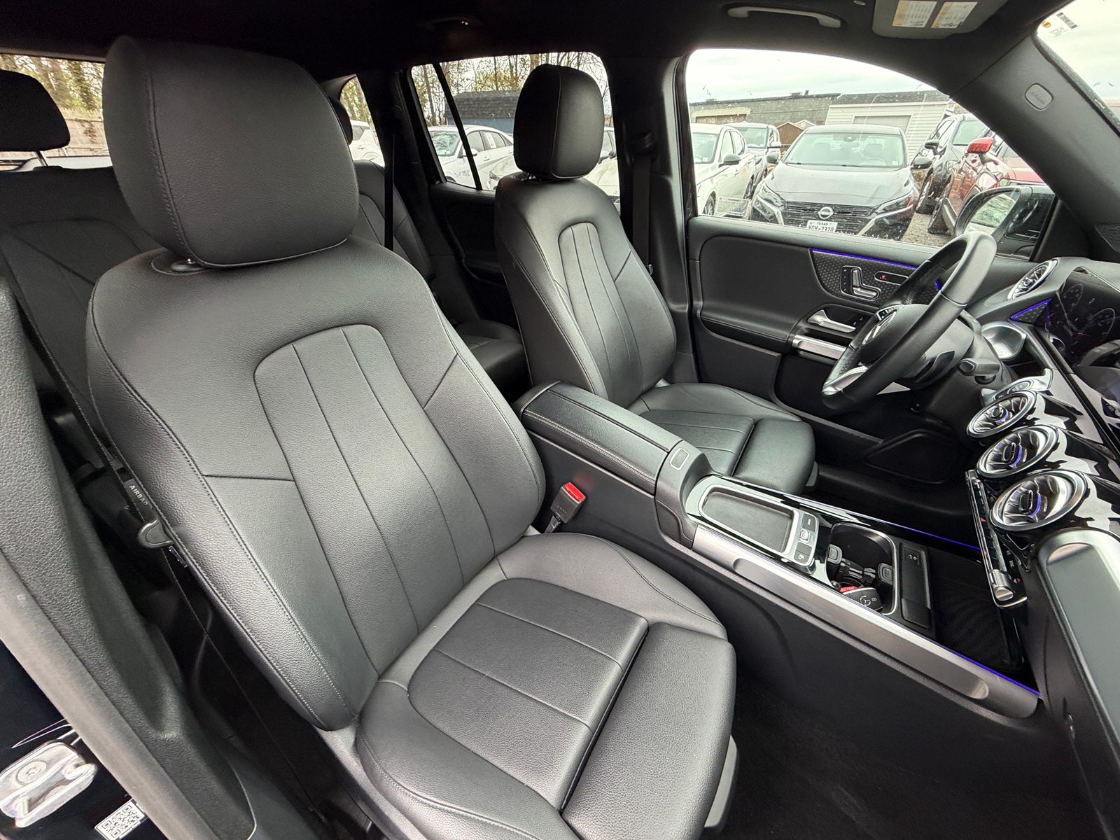 Thumbnail: 2025 Mercedes-Benz GLB - 2