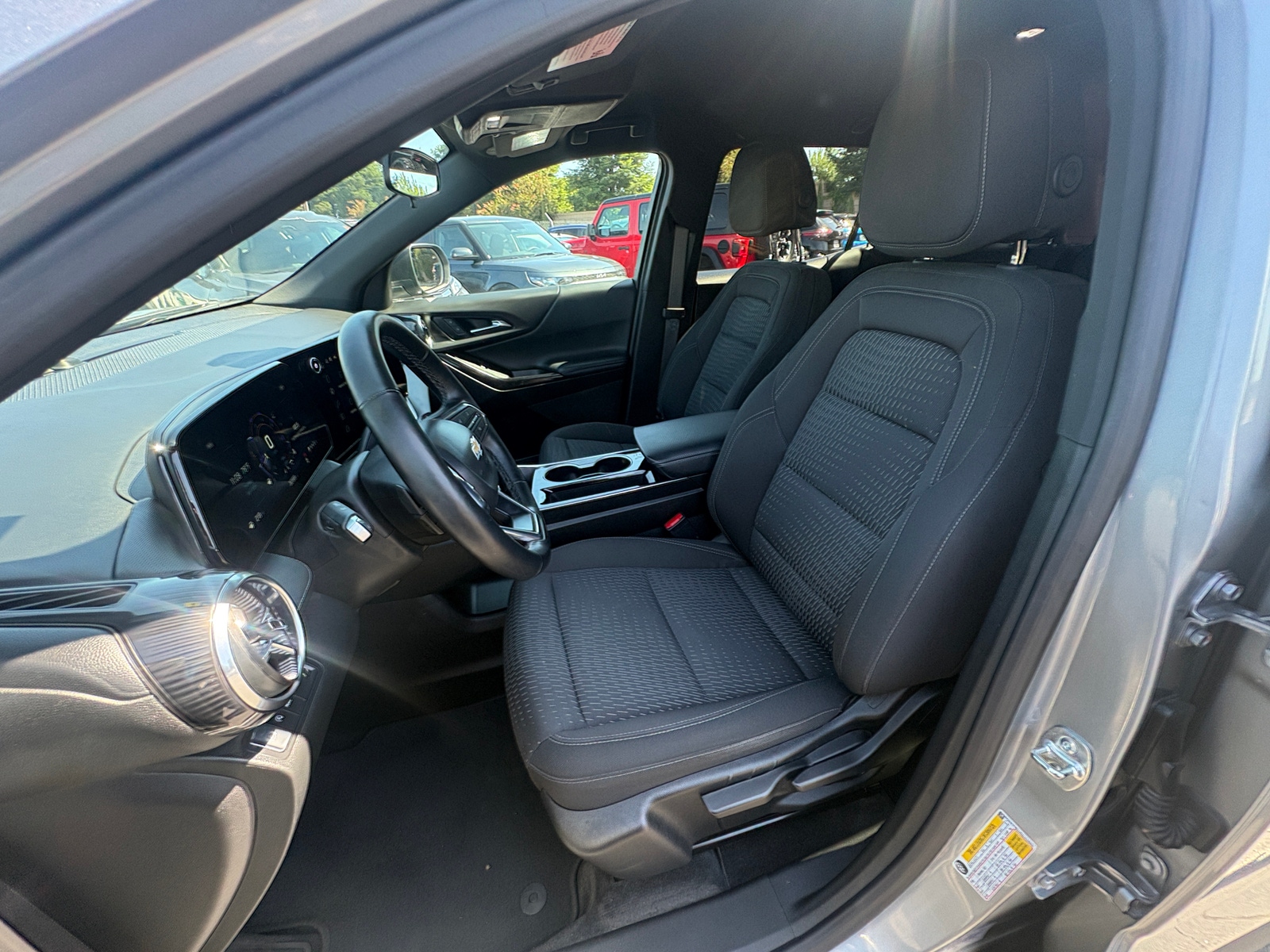 Thumbnail: 2025 Chevrolet Equinox - 2