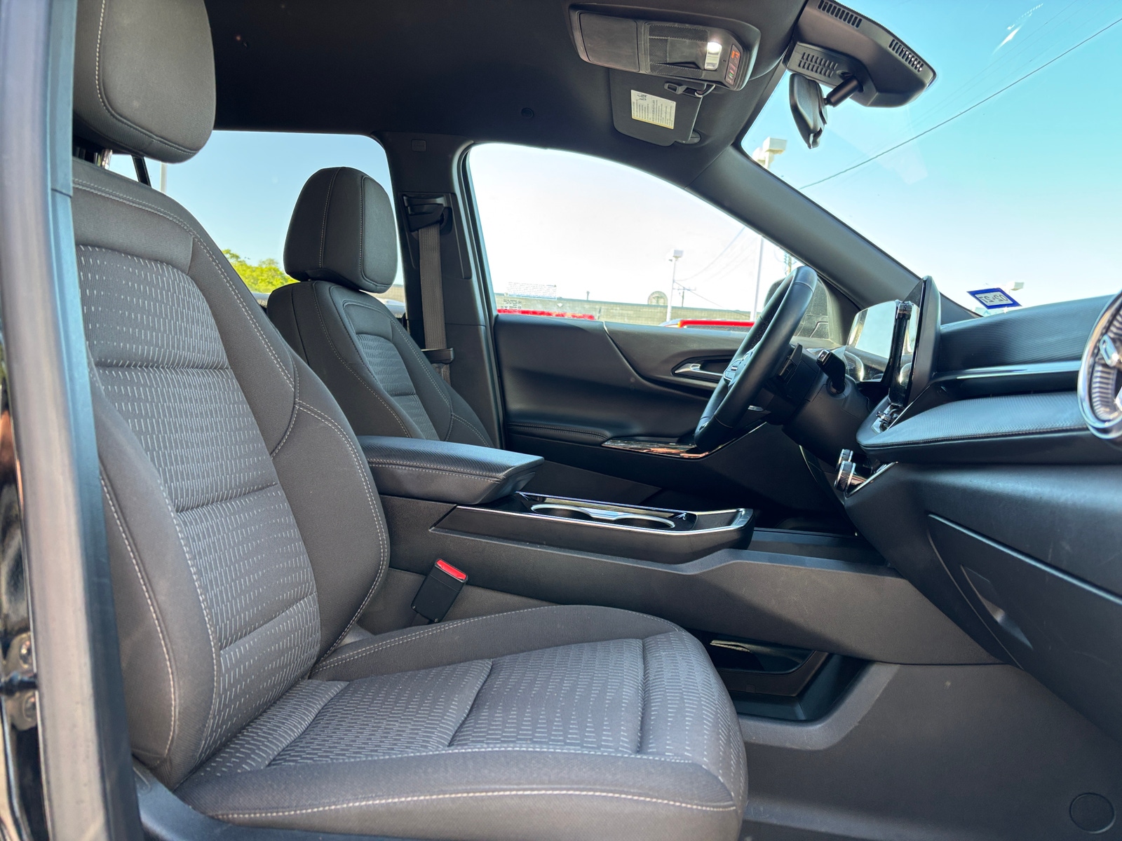 Thumbnail: 2025 Chevrolet Equinox - 2