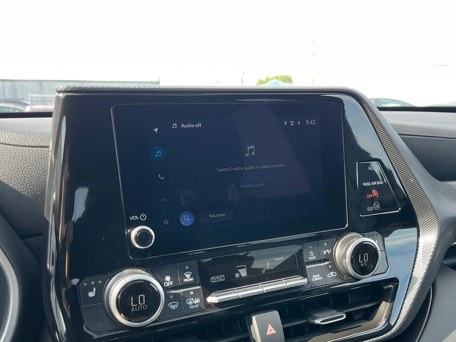 Thumbnail: 2025 Toyota Highlander - 4