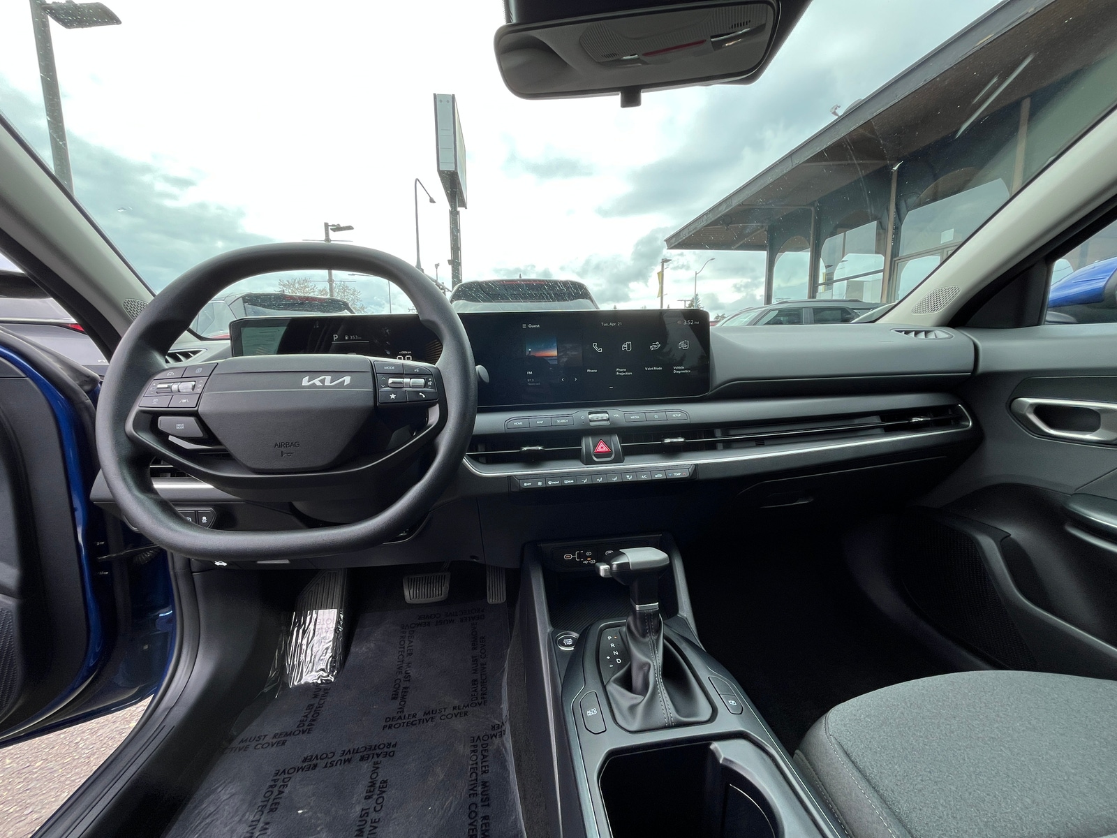 Thumbnail: 2025 Kia K4 - 3