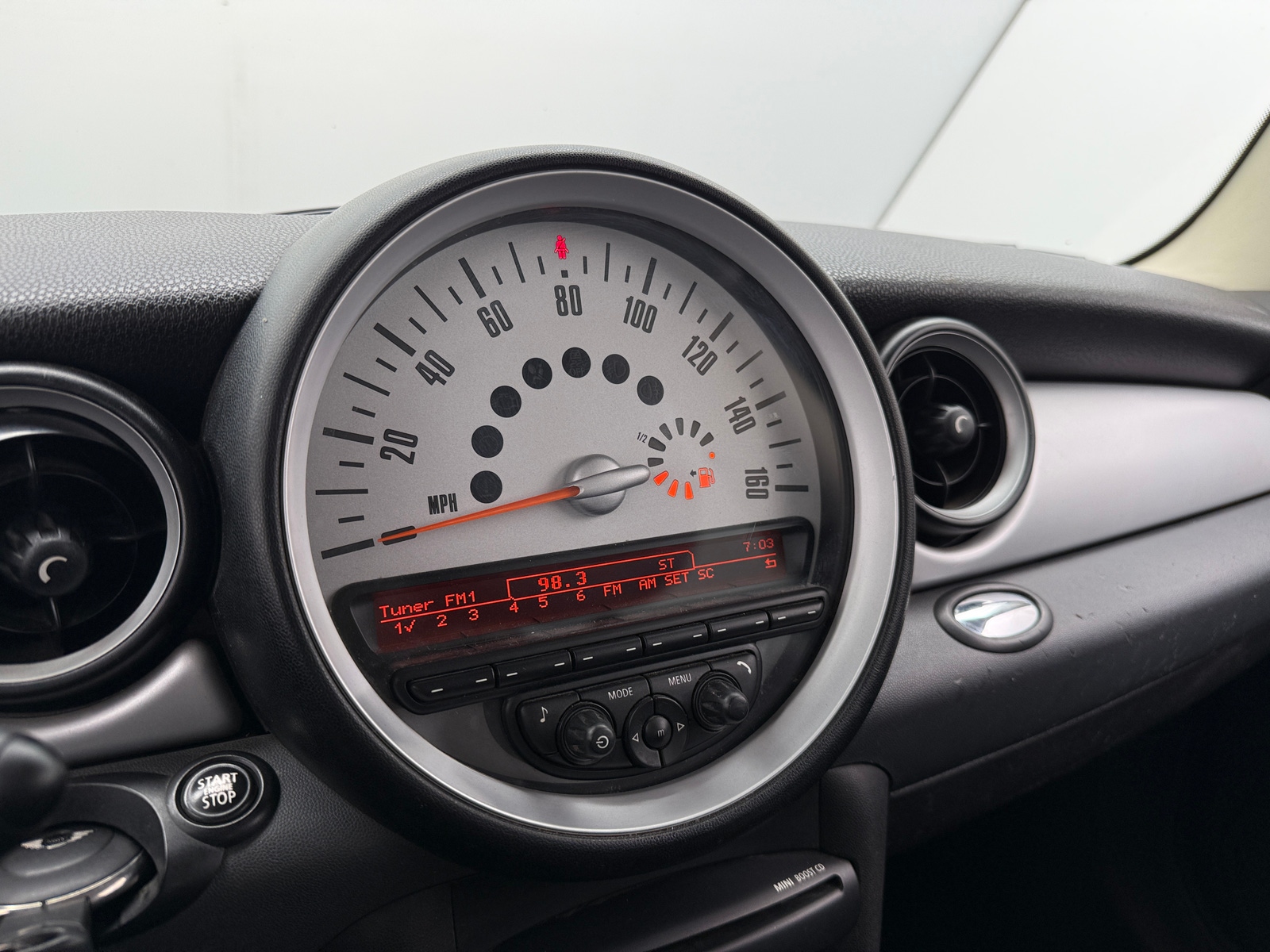 Thumbnail: 2012 MINI Cooper Hardtop - 3