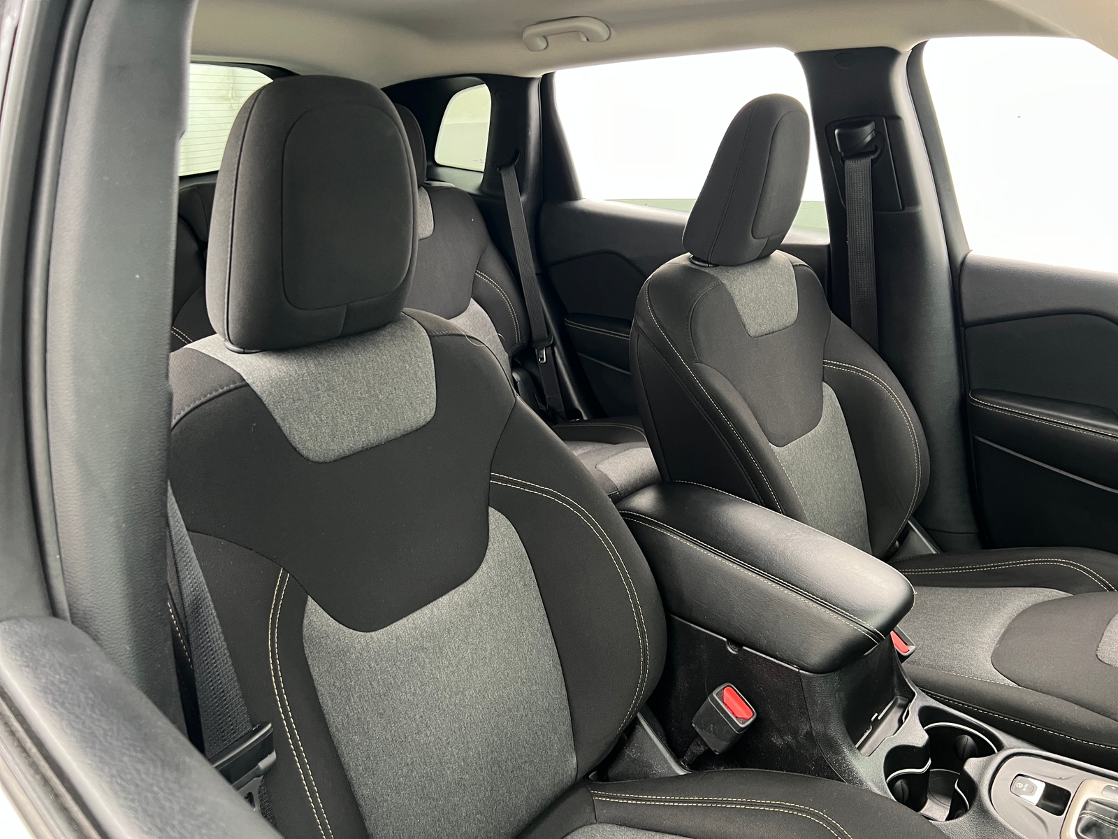 Thumbnail: 2018 Jeep Cherokee - 2