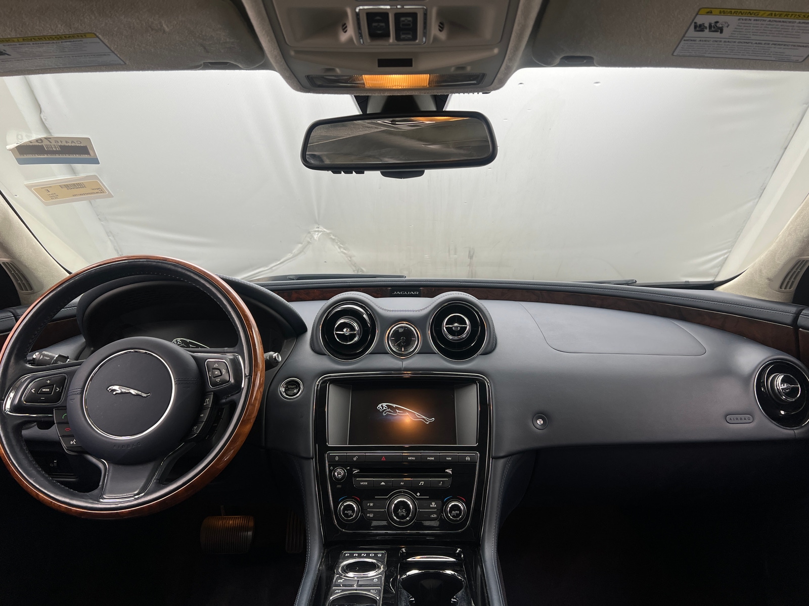 Thumbnail: 2015 Jaguar XJ - 2