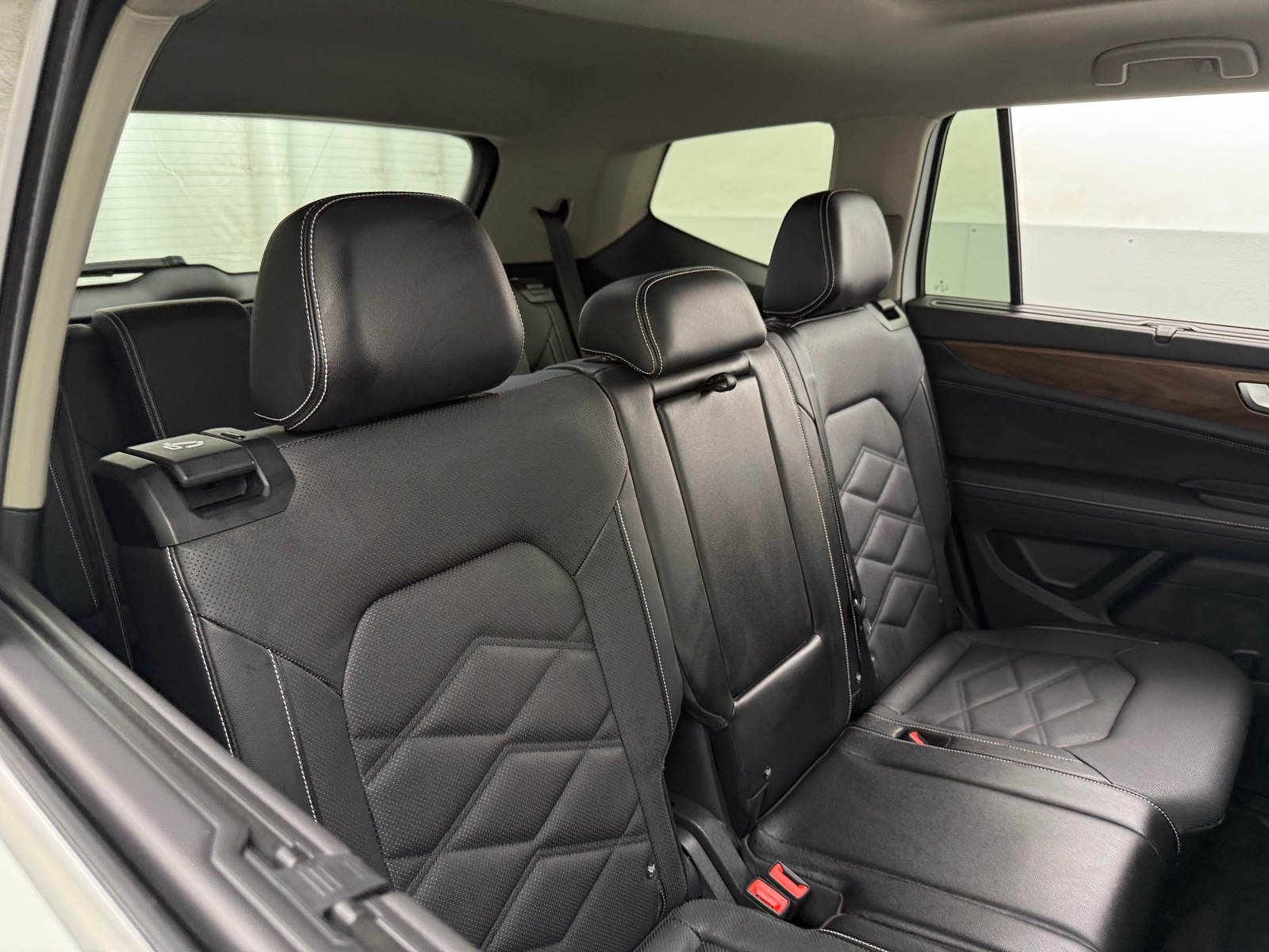 Thumbnail: 2024 Volkswagen Atlas - 5