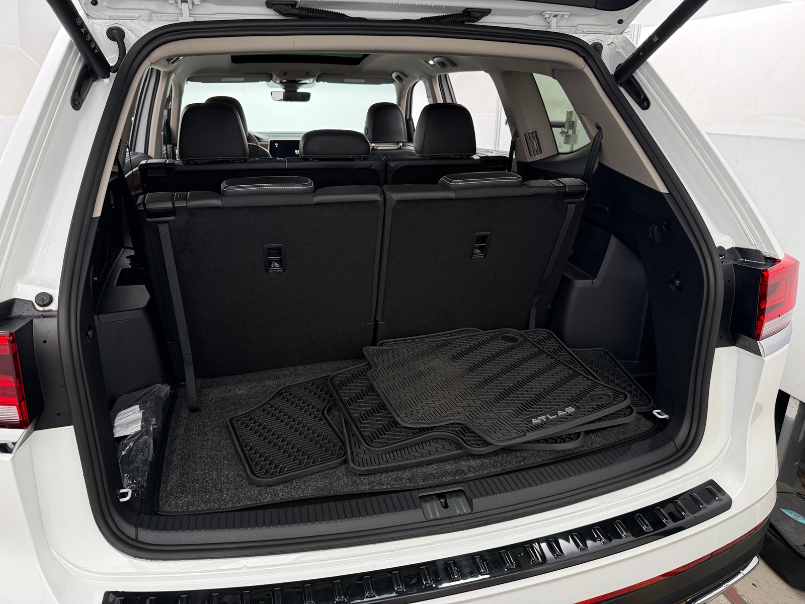 Thumbnail: 2024 Volkswagen Atlas - 6
