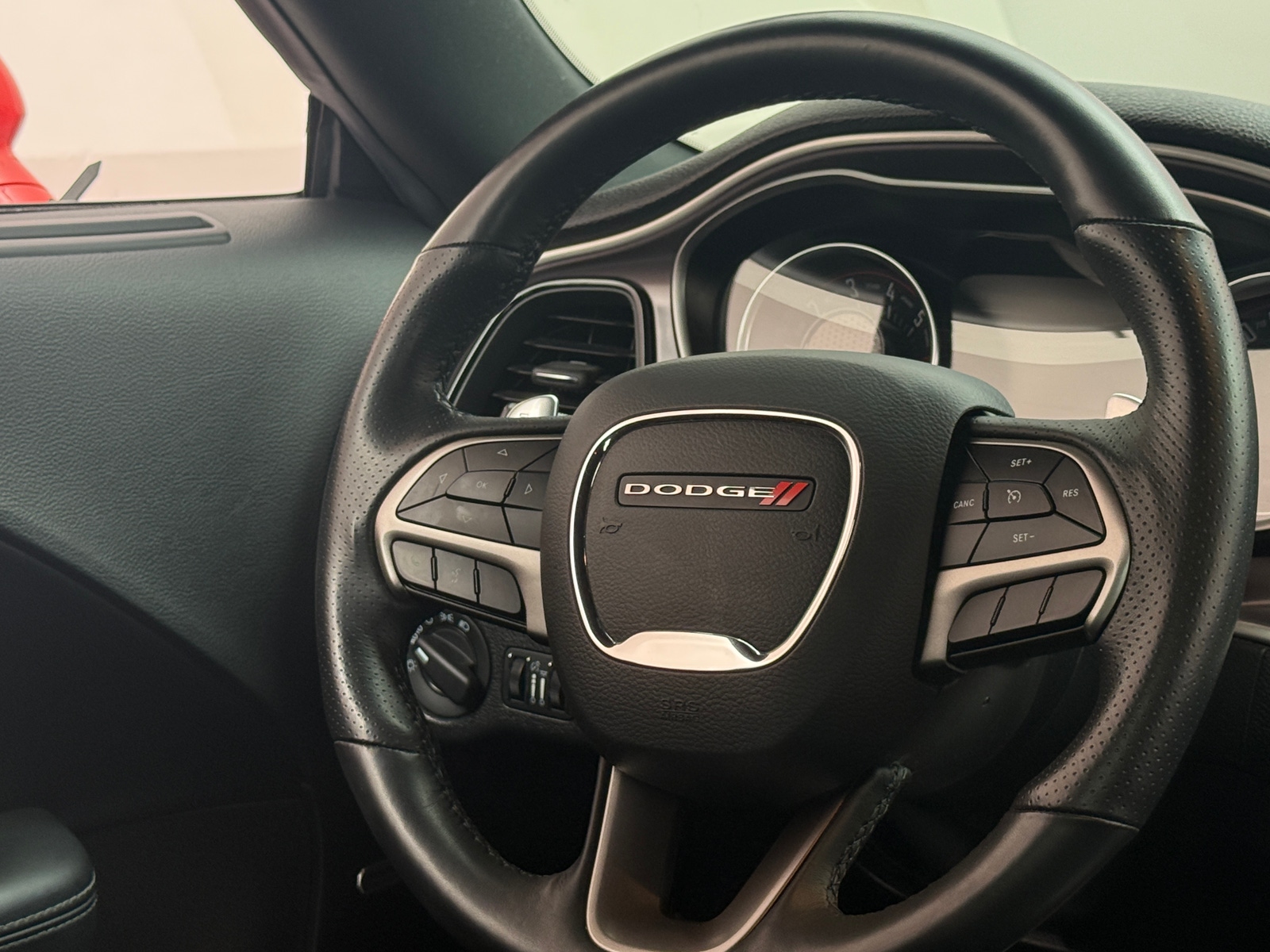 Thumbnail: 2019 Dodge Challenger - 3