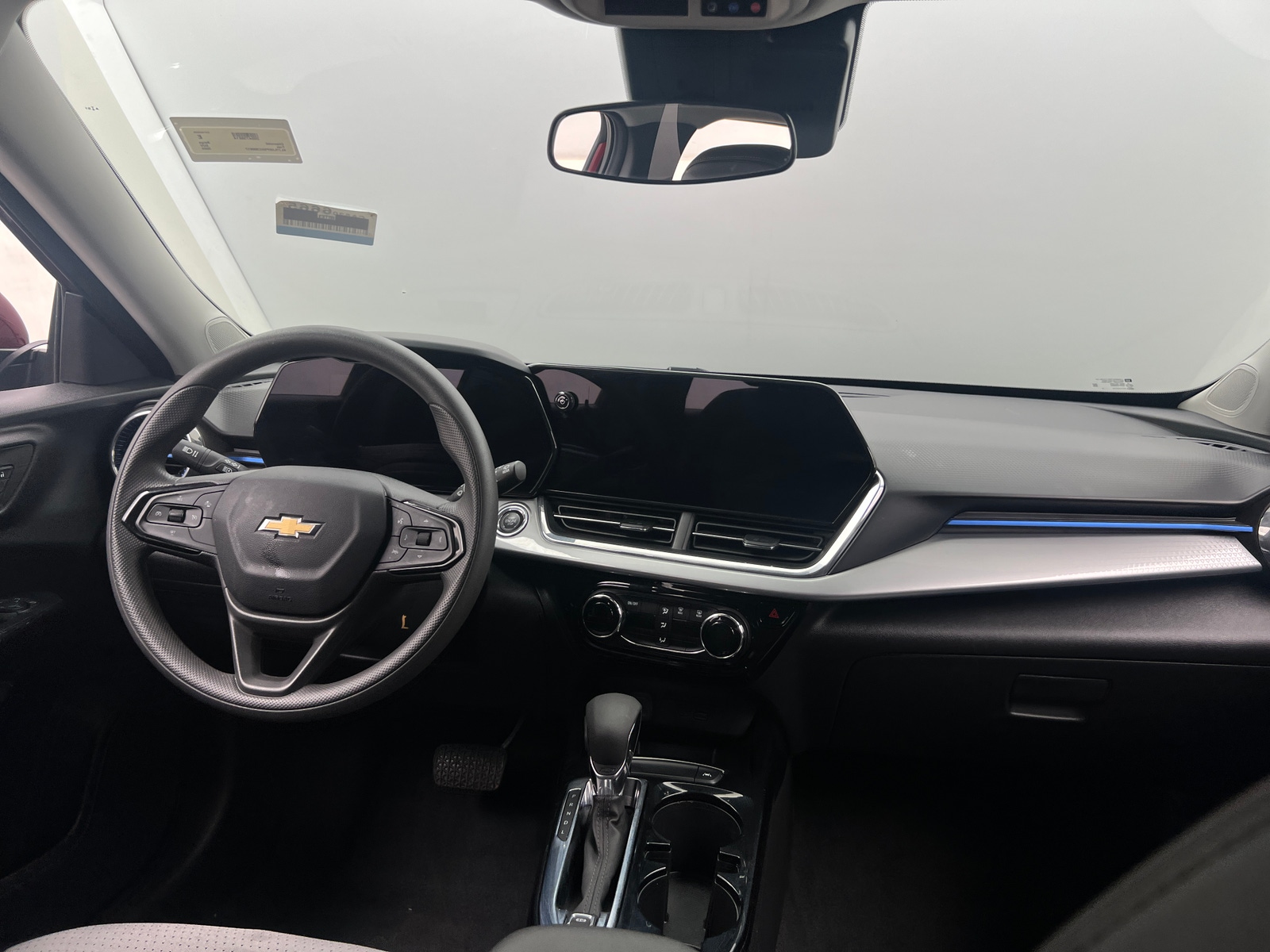 Thumbnail: 2025 Chevrolet Trax - 3