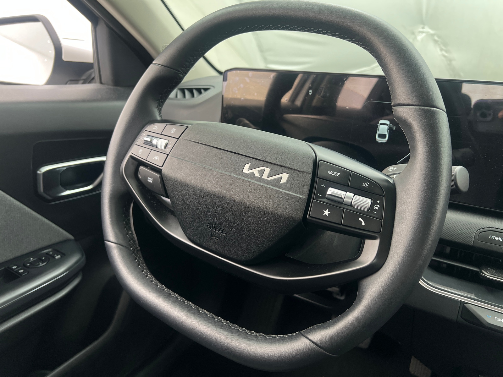 Thumbnail: 2025 Kia K4 - 5